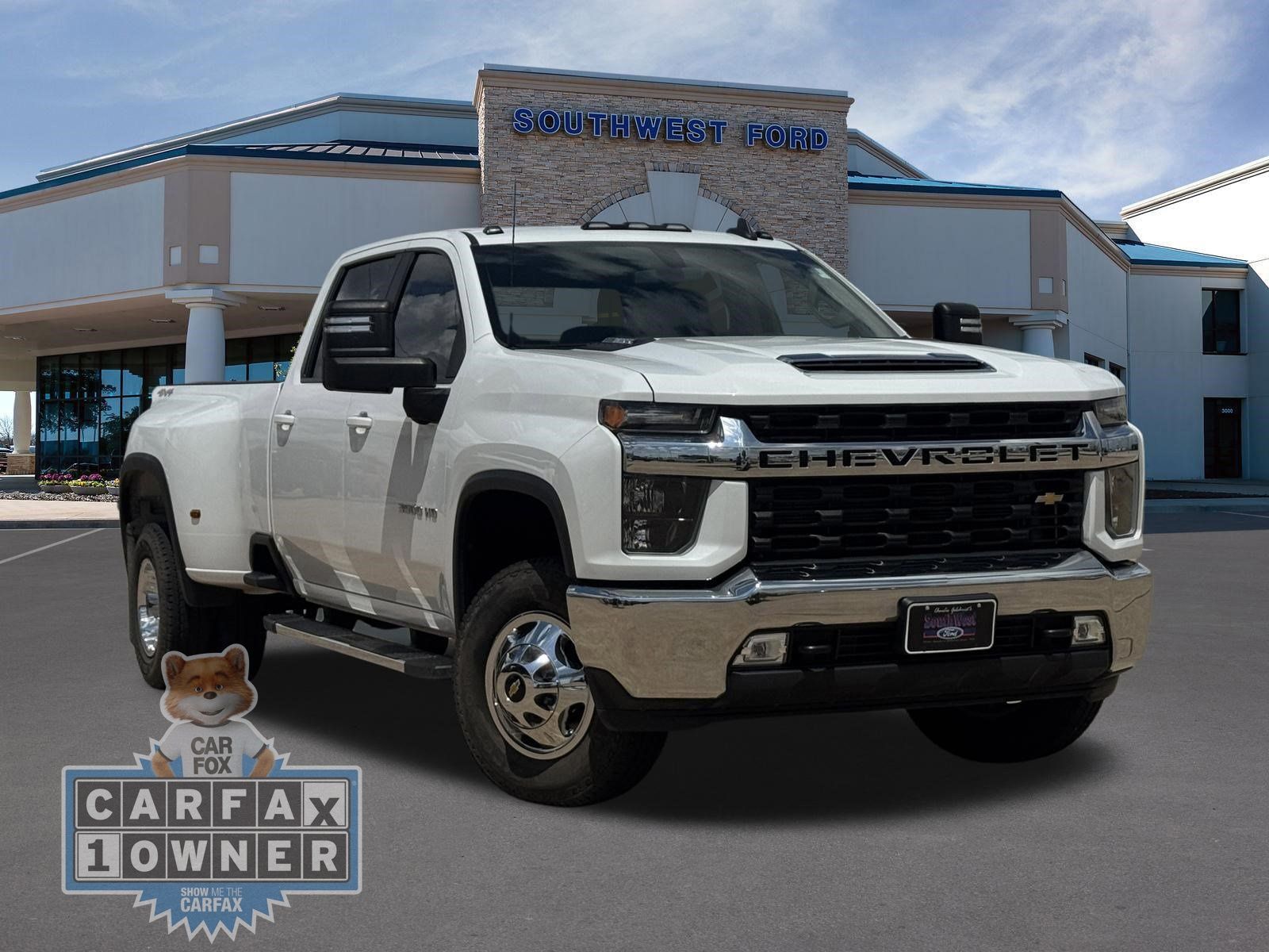Summit White 2022 Chevrolet Silverado 3500HD LT Crew Cab 4WD Pickup Truck Four-Wheel Drive Automatic