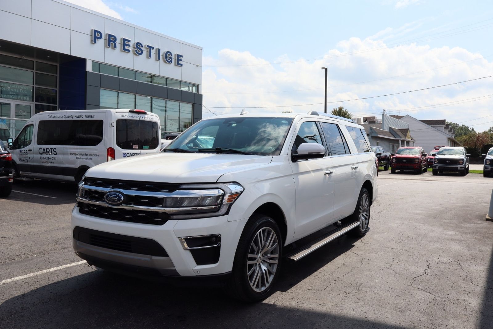 White Metallic 2024 Ford Expedition SUV / Crossover Four-Wheel Drive Automatic