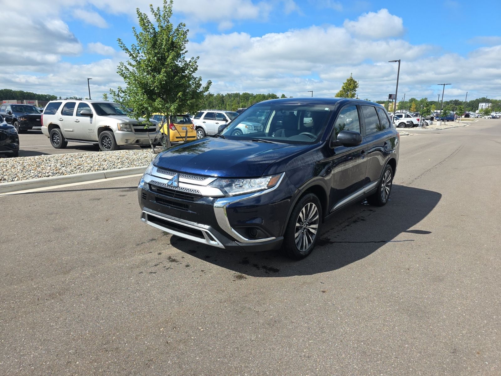 Blue 2020 Mitsubishi Outlander SUV / Crossover All-Wheel Drive Continuously Variable Transmission