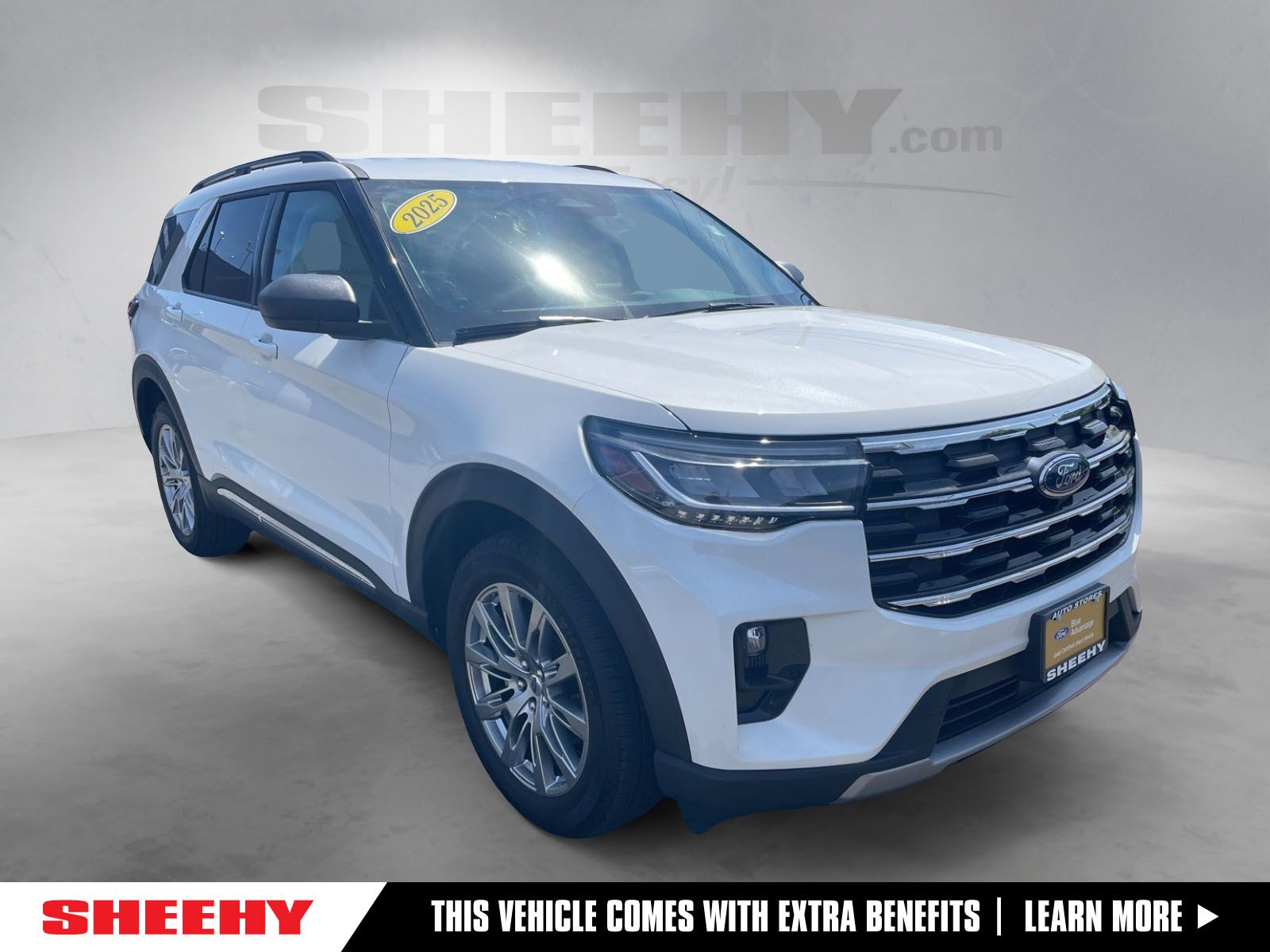 2025 Ford Explorer Active 4WD (PL535)'s photo