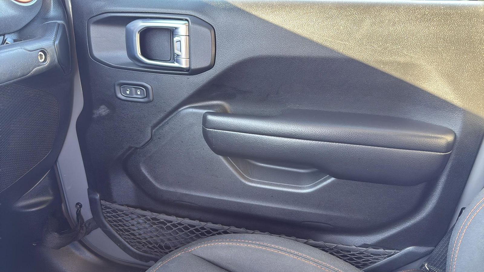 Used Car 2021 Jeep Gladiator  Mojave For Sale Under $40,000 In Austin, Texas