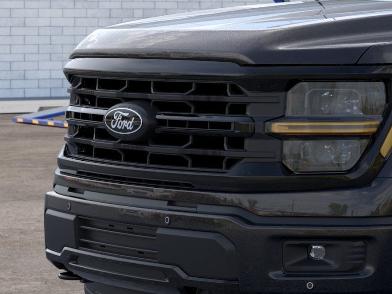 New 2026 Black Ford XLT image 17