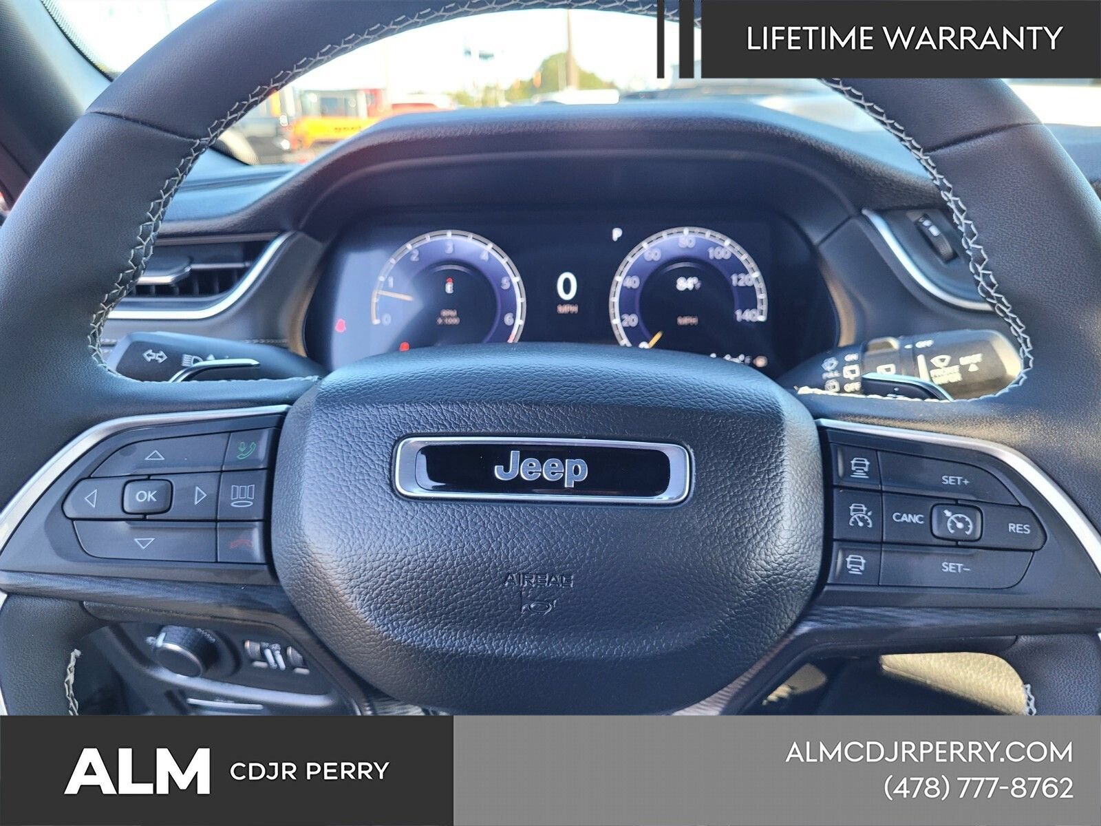 New 2025 Silver Zynith Exterior Paint Jeep Altitude X image 25