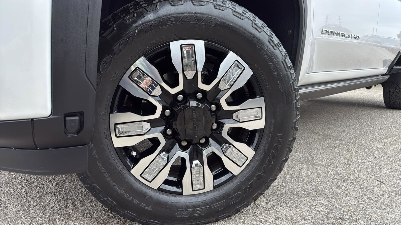 Used Car 2024 Gmc Sierra 2500hd  Denali For Sale Under $80,000 In Austin, Texas