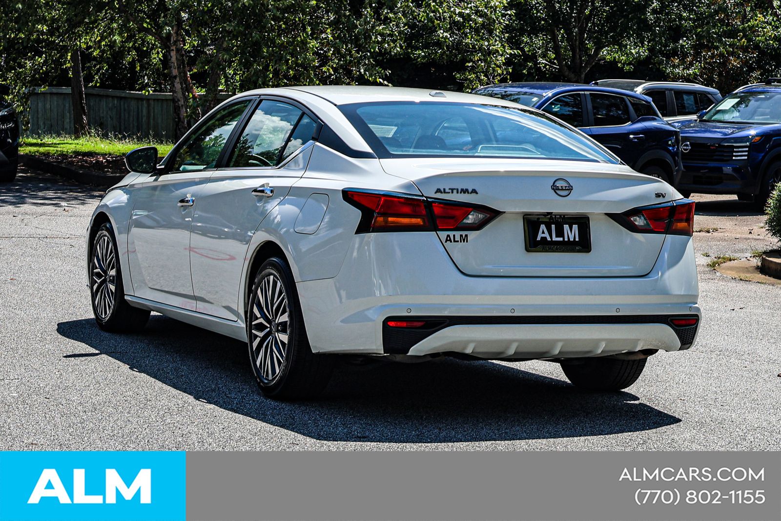 Used 2024 White Nissan 2.5 SV image 8