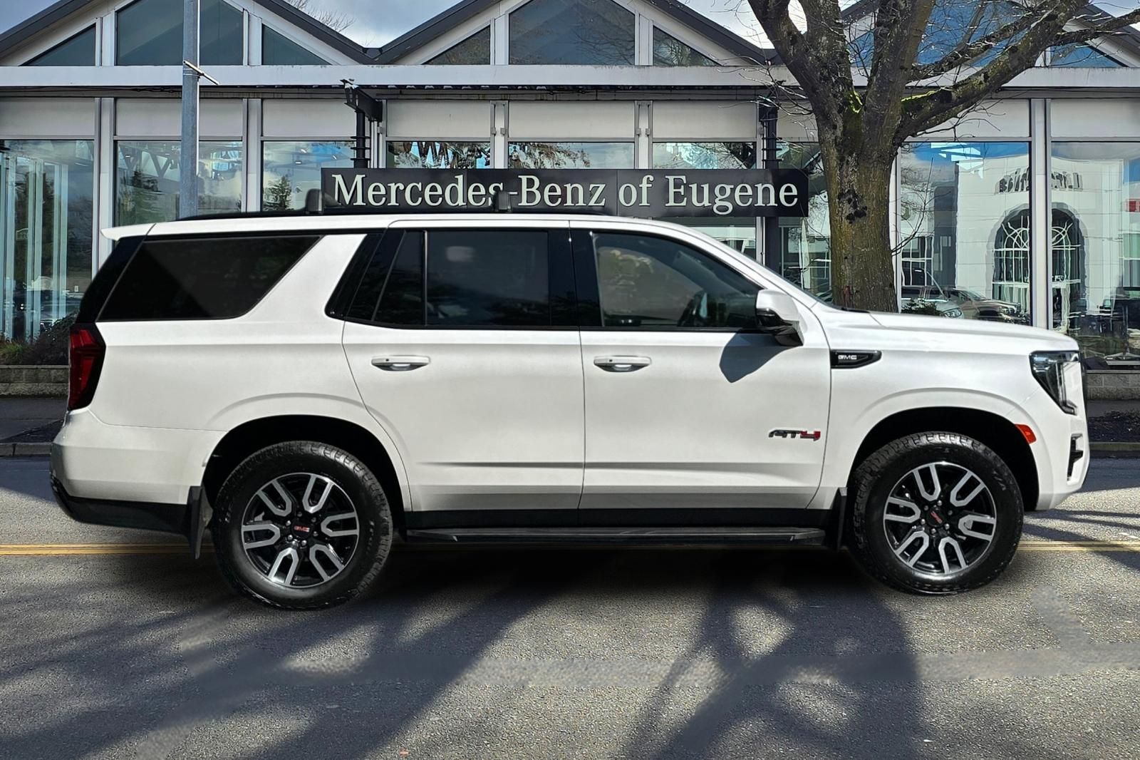 2021 GMC Yukon 4WD AT4's photo