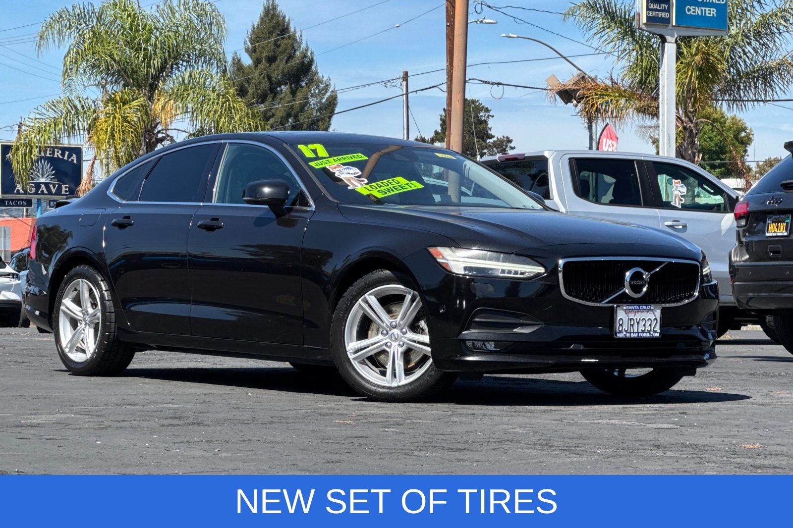  2017 Volvo S90 T5 Momentum   
