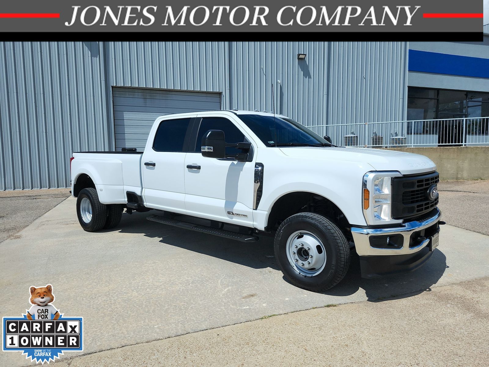 Oxford White 2024 Ford F-350 Super Duty Pickup Truck Four-Wheel Drive Automatic