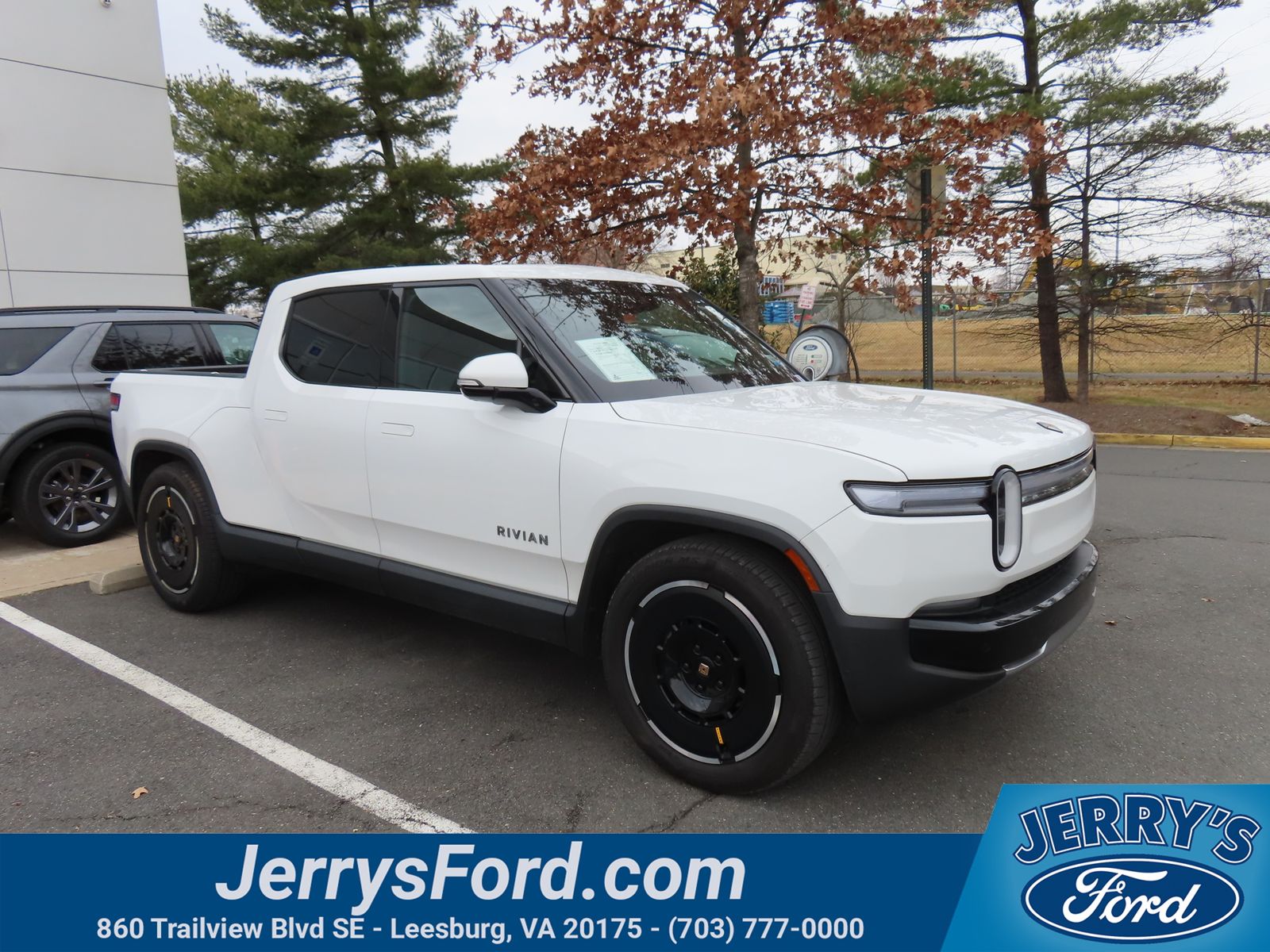 2025 Rivian R1T Adventure Dual Motor Crew Cab AWD