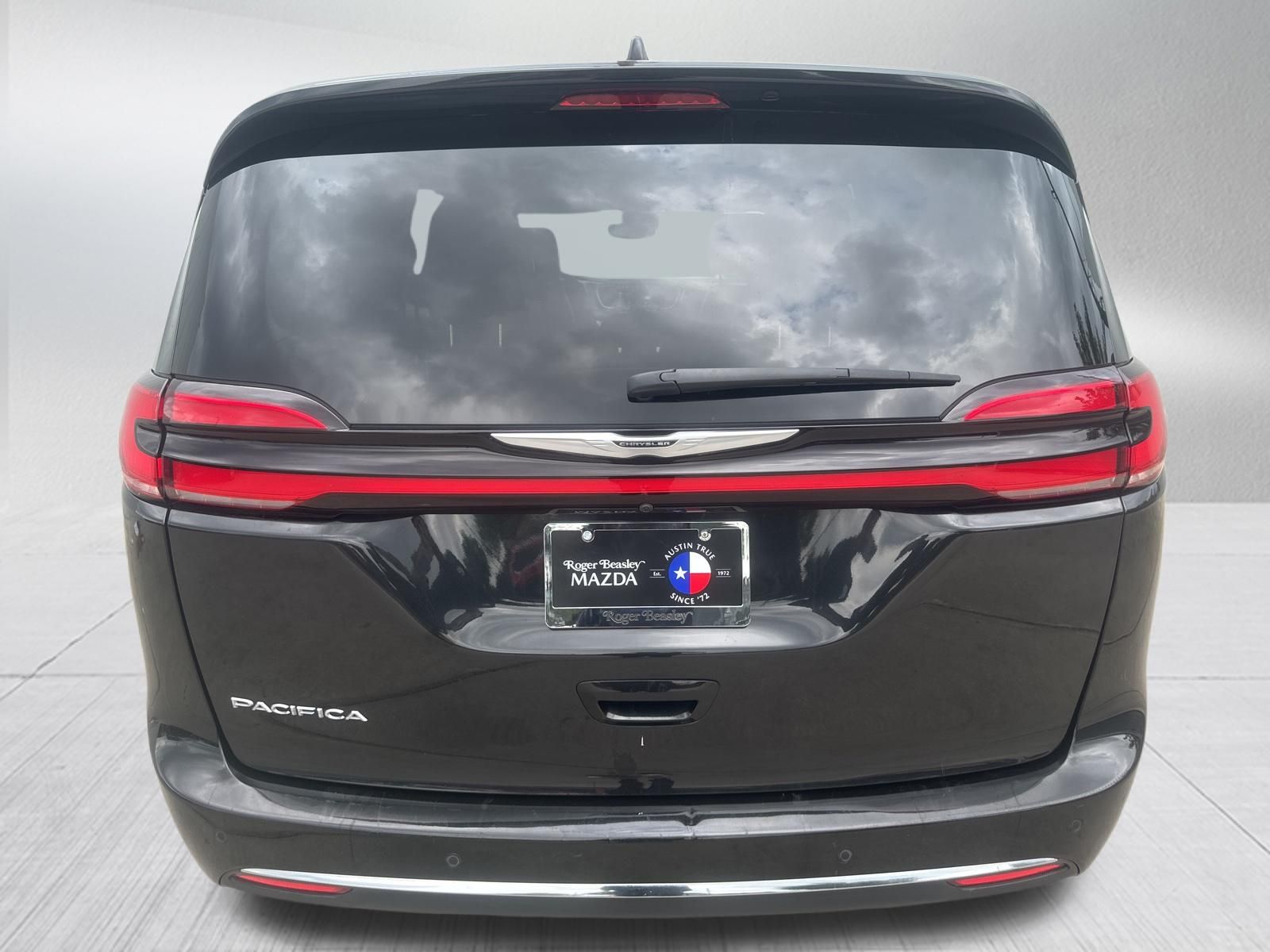 Used Car 2023 Chrysler Pacifica  Touring L For Sale Under $25,000 In Austin, Texas