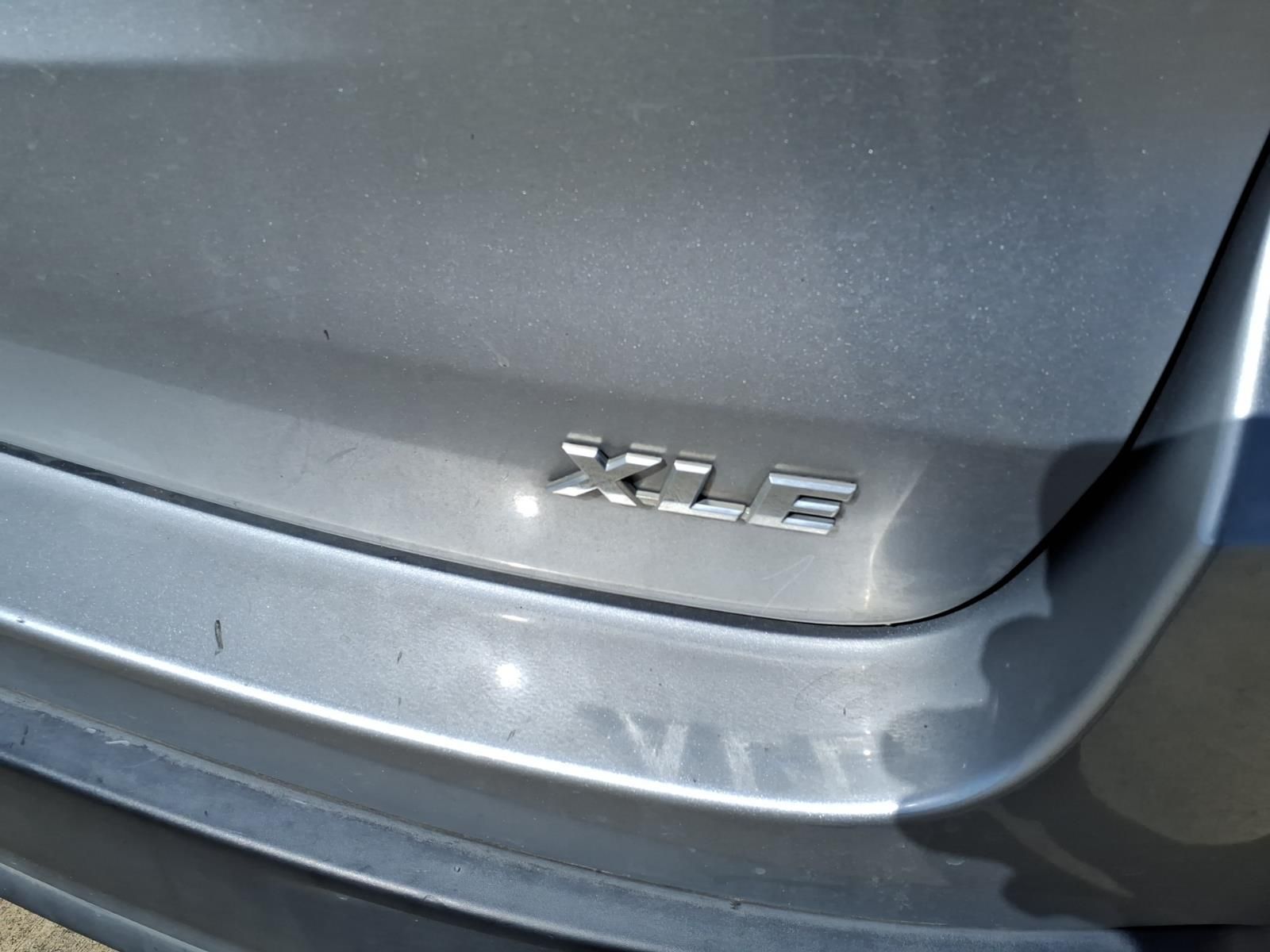 2016 Toyota Highlander XLE V6 Silver at Toyota of Victoria