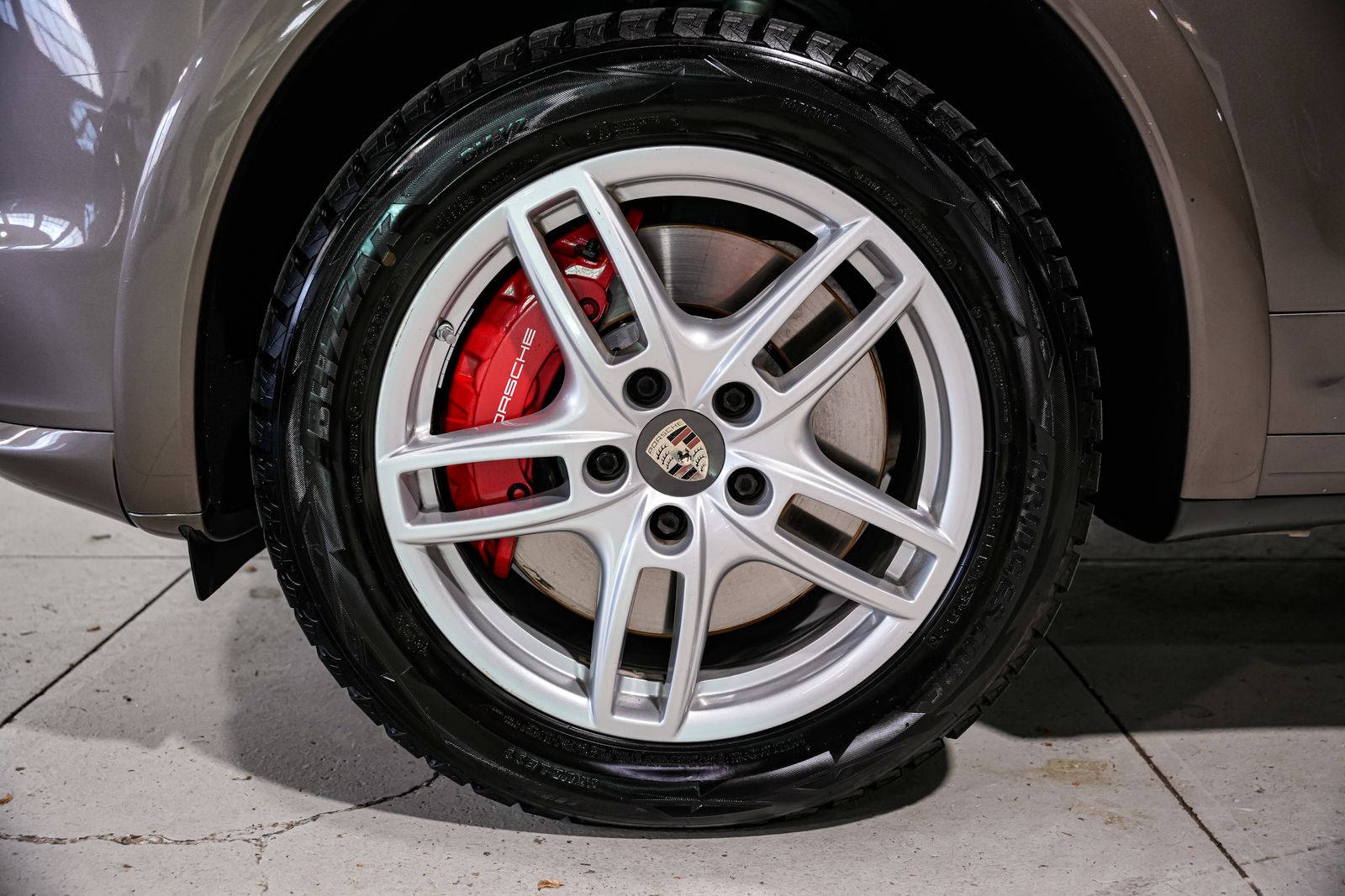 2013 Porsche Cayenne Turbo — photo 54