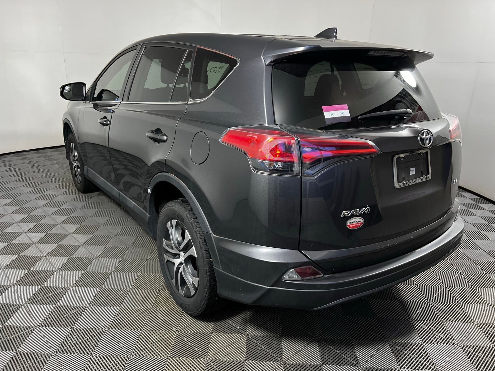Thumbnail: 2016 Toyota RAV4 - 7