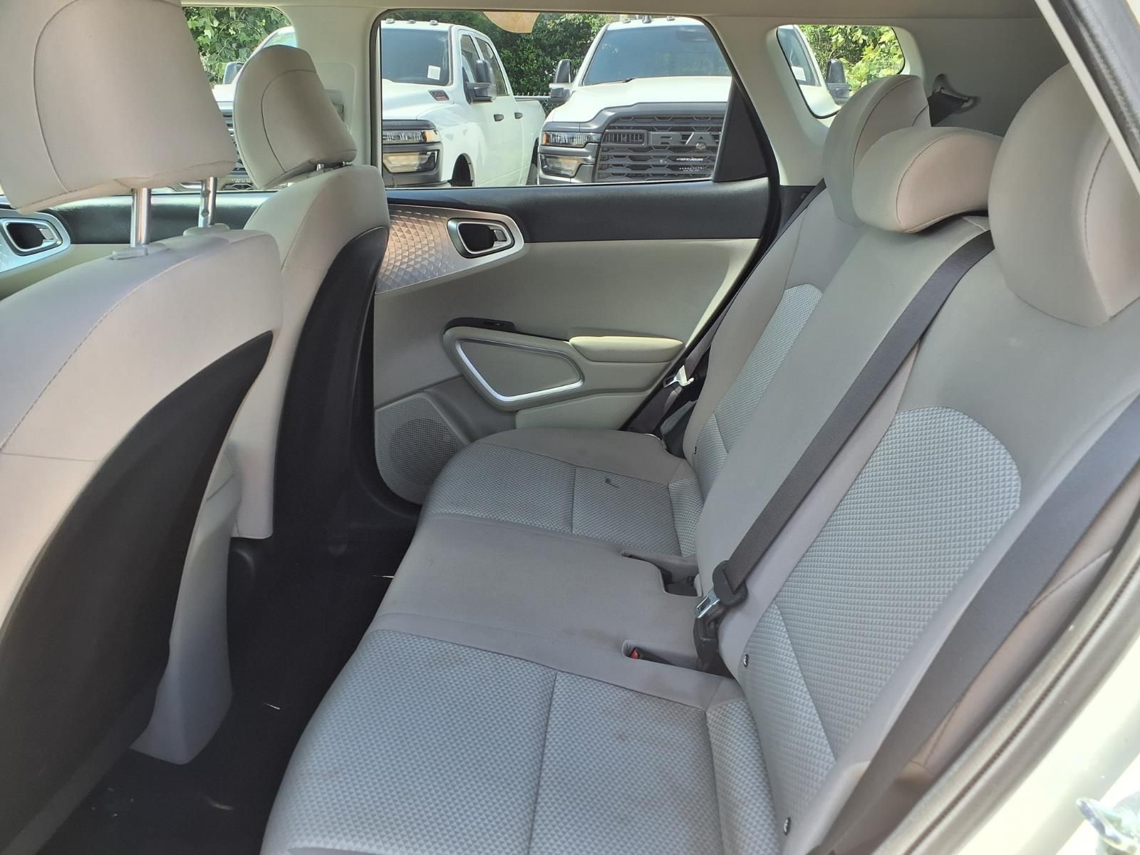 2022 Kia Soul LX White at Gullo Toyota