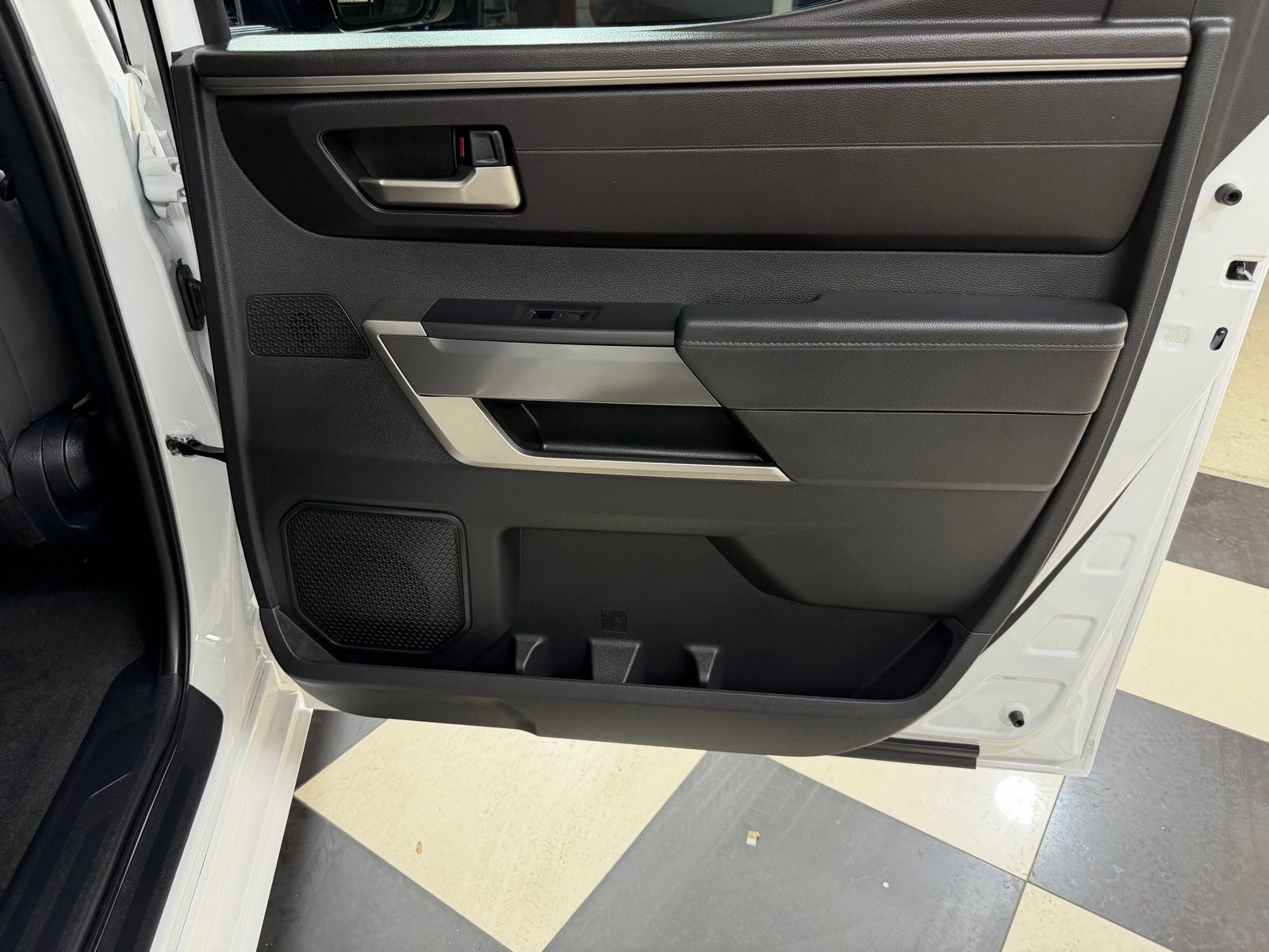 Used 2025 White Toyota SR5 image 22