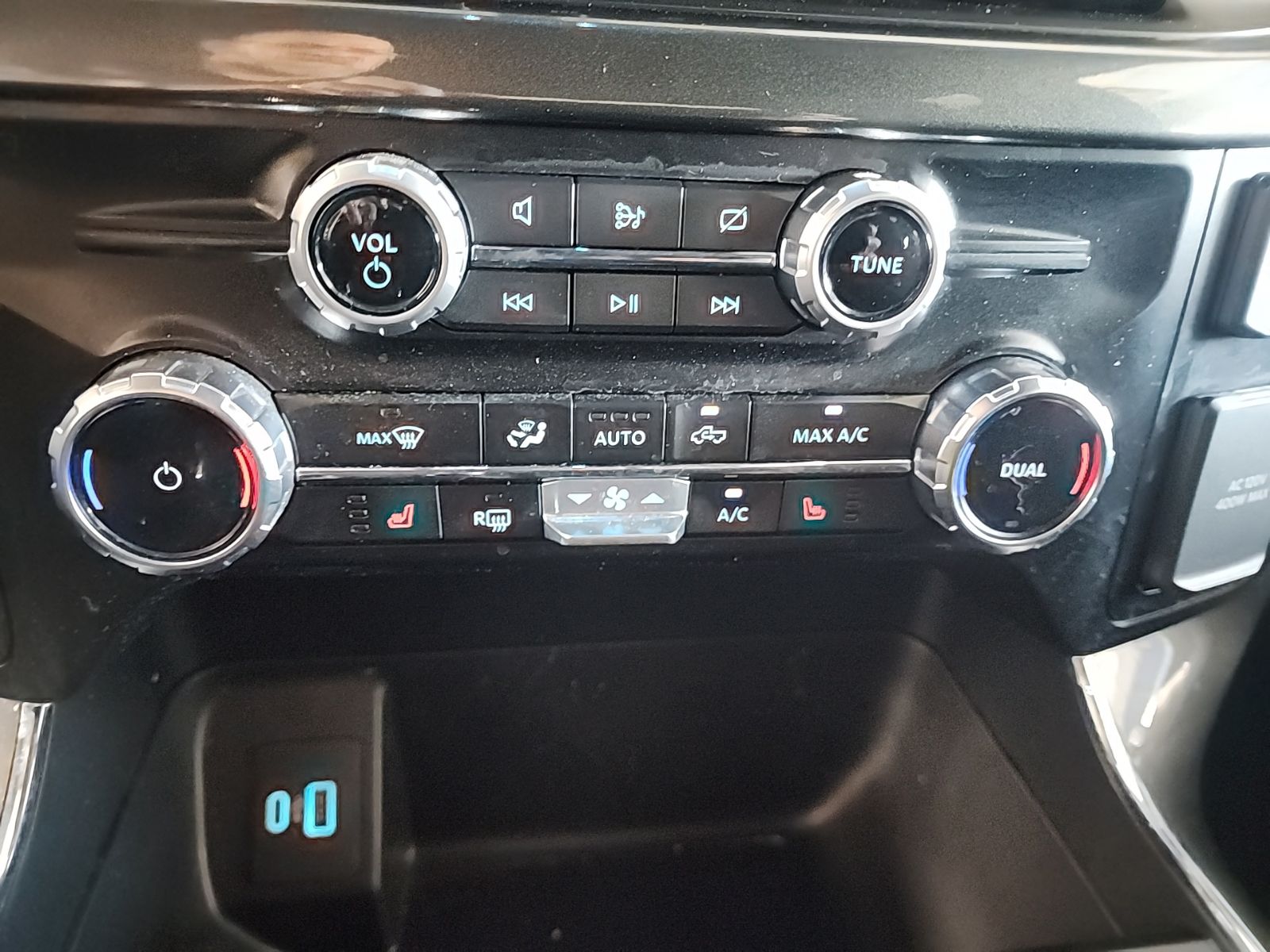 Certified Used 2023 Avalanche Ford XLT image 21