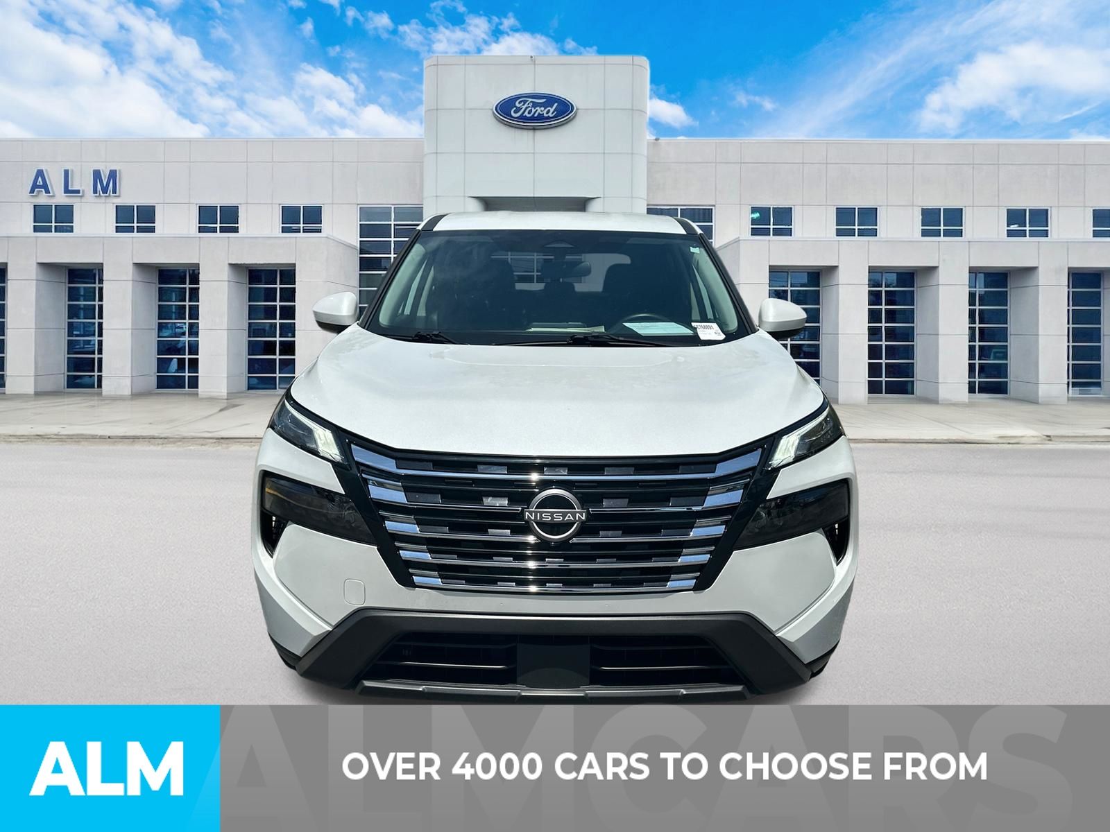 Certified Used 2025 Pearl Nissan SV image 2