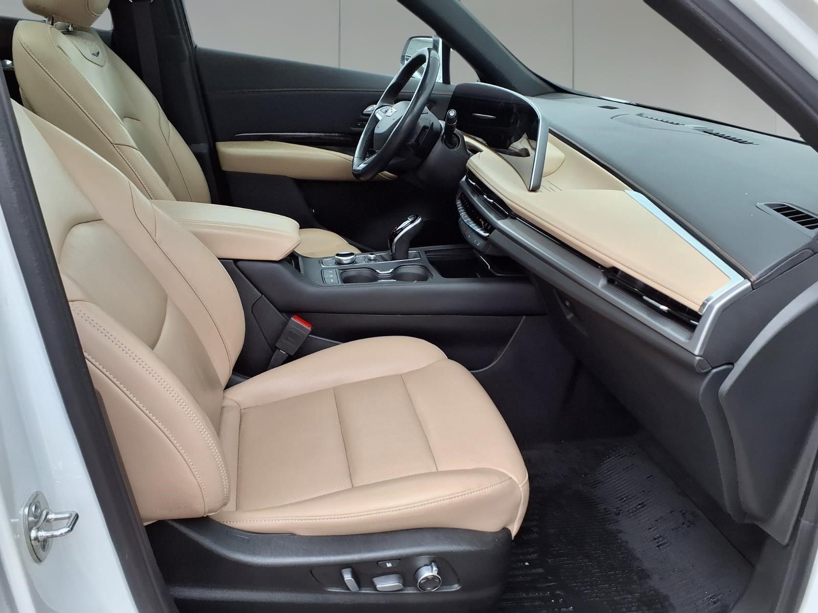 2024 Cadillac XT4 Premium Luxury White at Bayway Cadillac Southwest