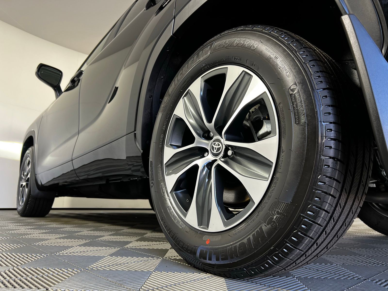 Thumbnail: 2026 Toyota Highlander - 29