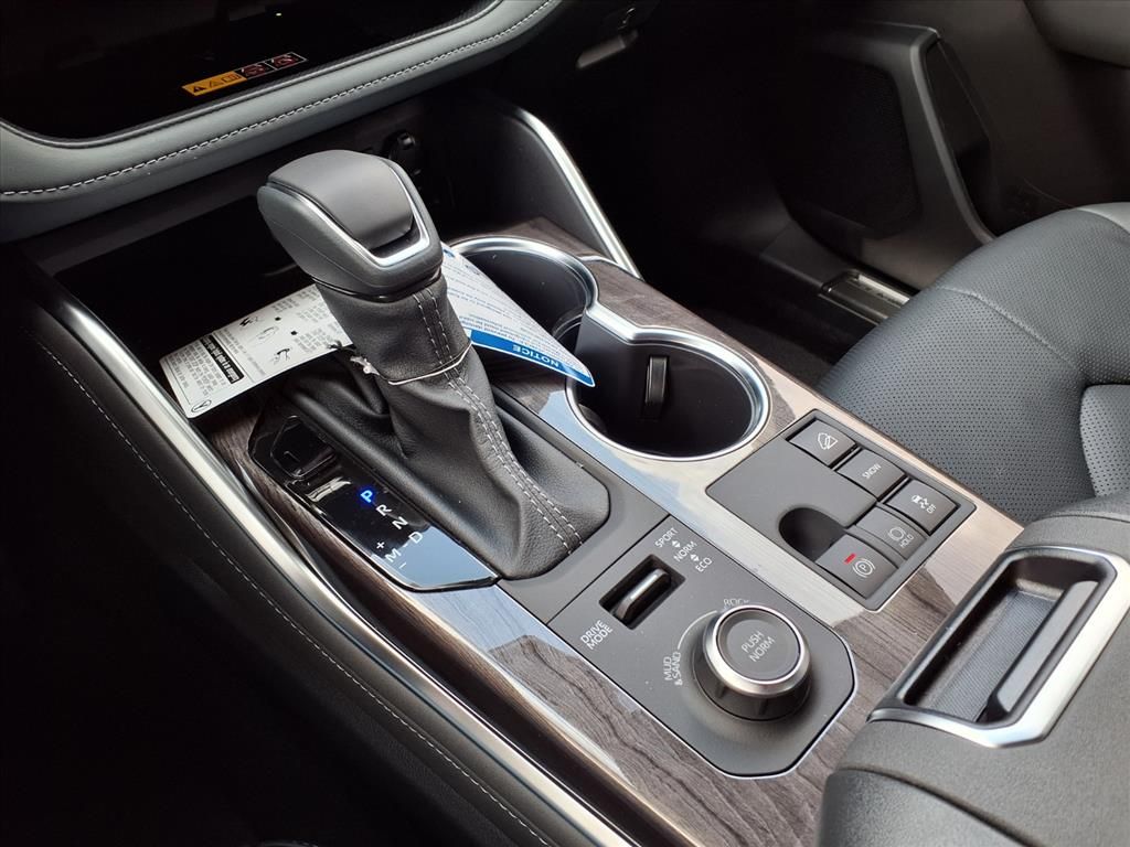 2026 Toyota Highlander Limited Black at Don McGill Toyota