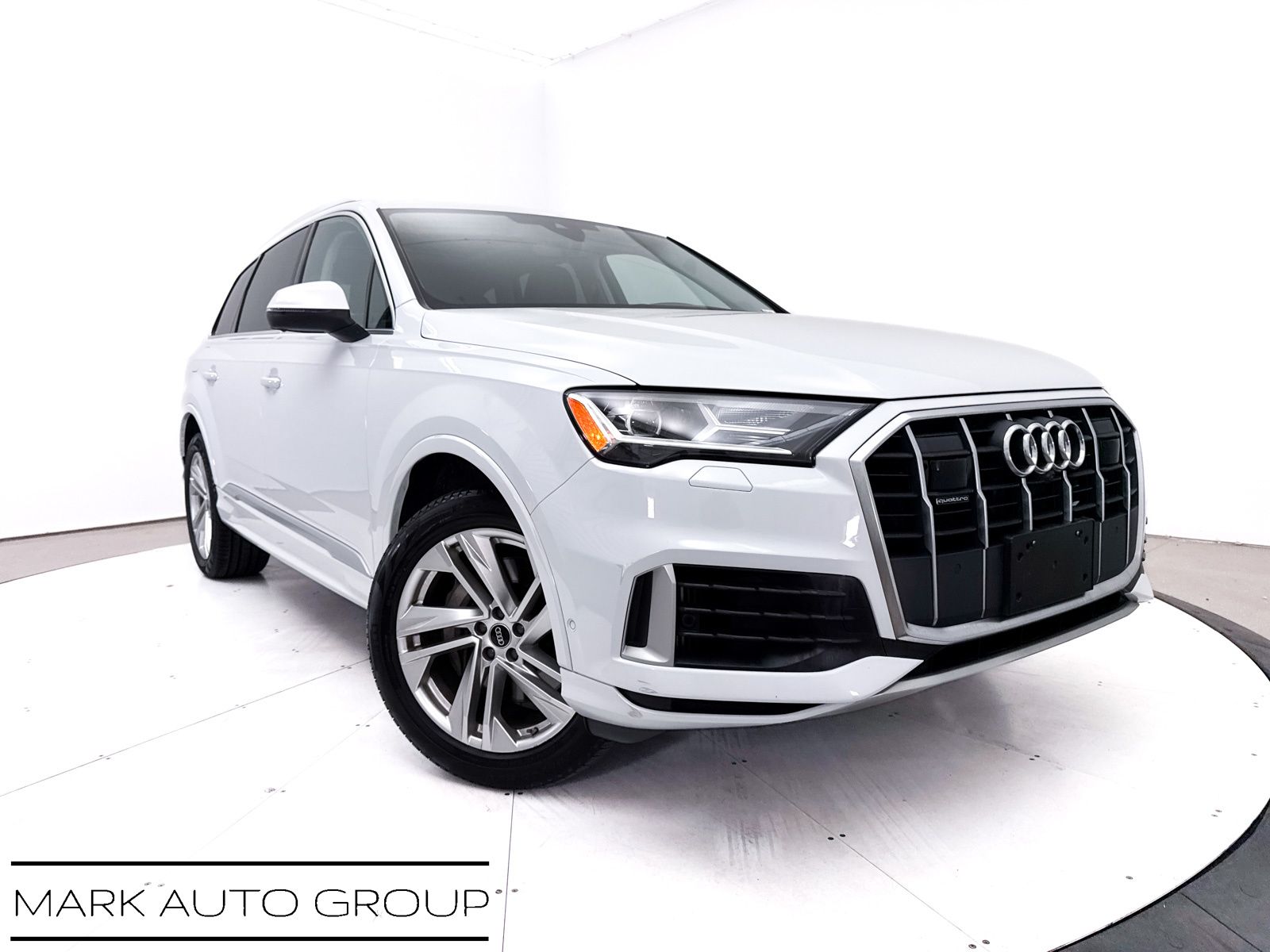 2023 Audi Q7 55 Premium Plus