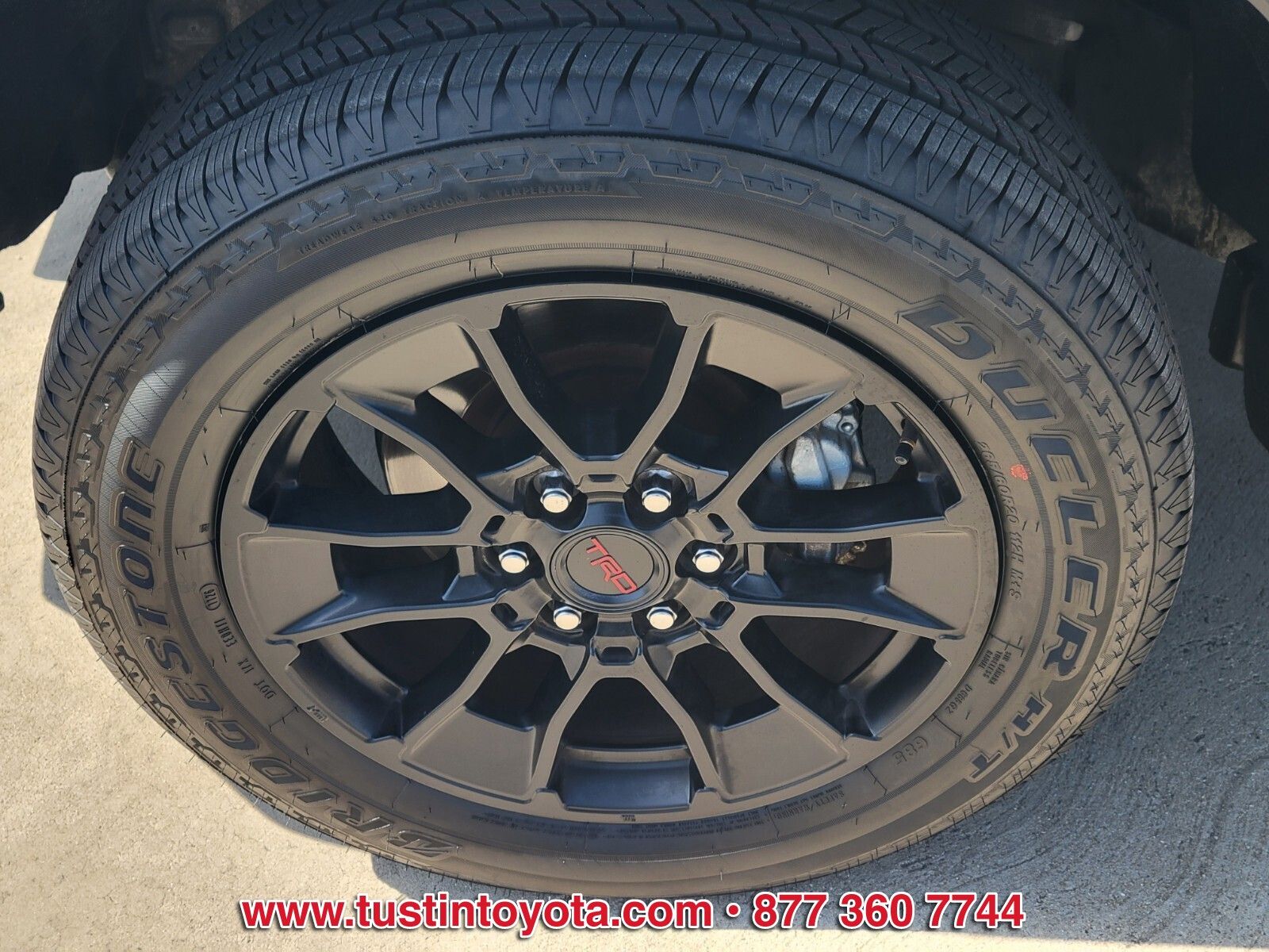 Used 2022 Silver Toyota SR5 image 9