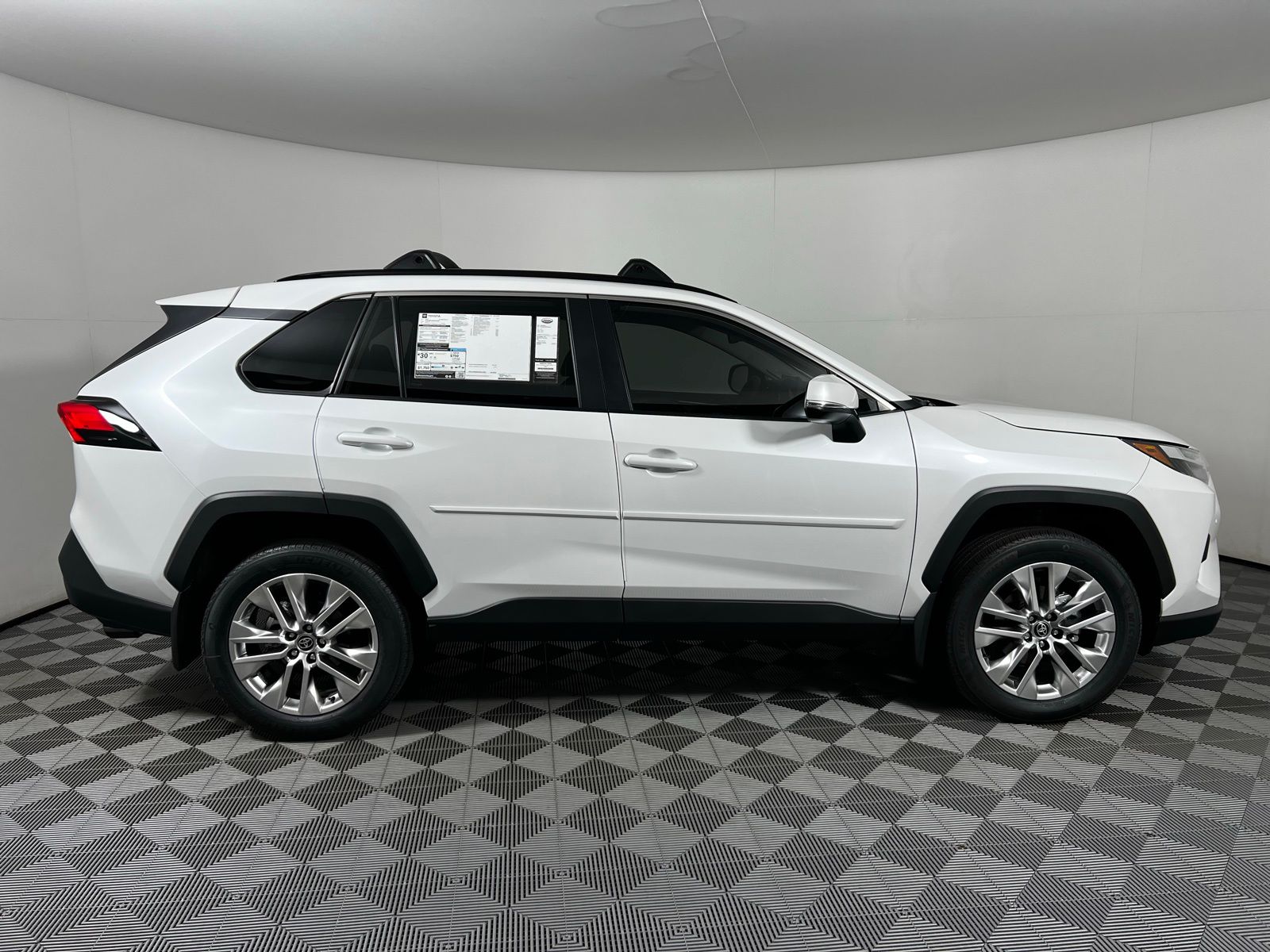 Thumbnail: 2025 Toyota RAV4 - 4