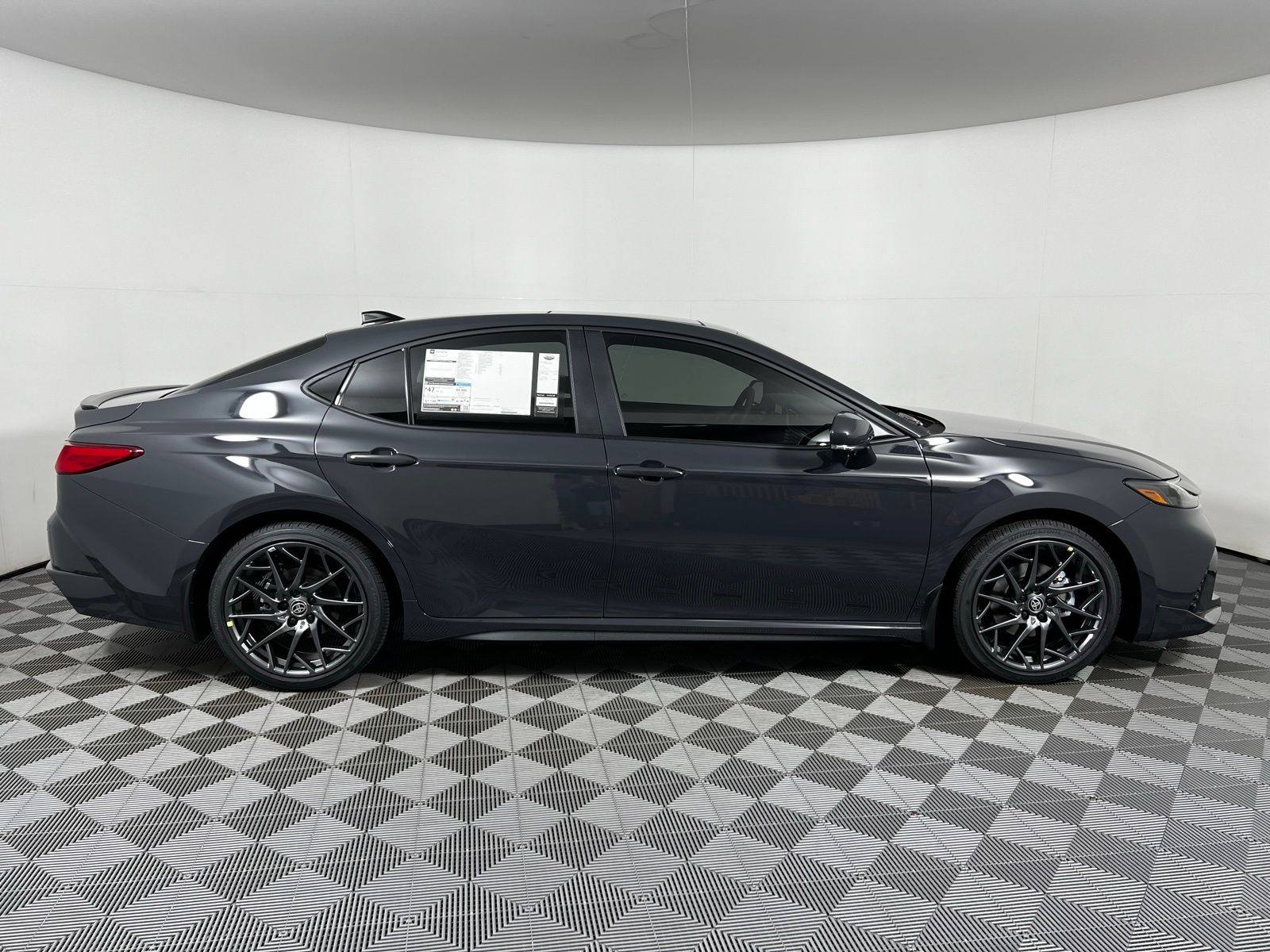 Thumbnail: 2025 Toyota Camry - 4