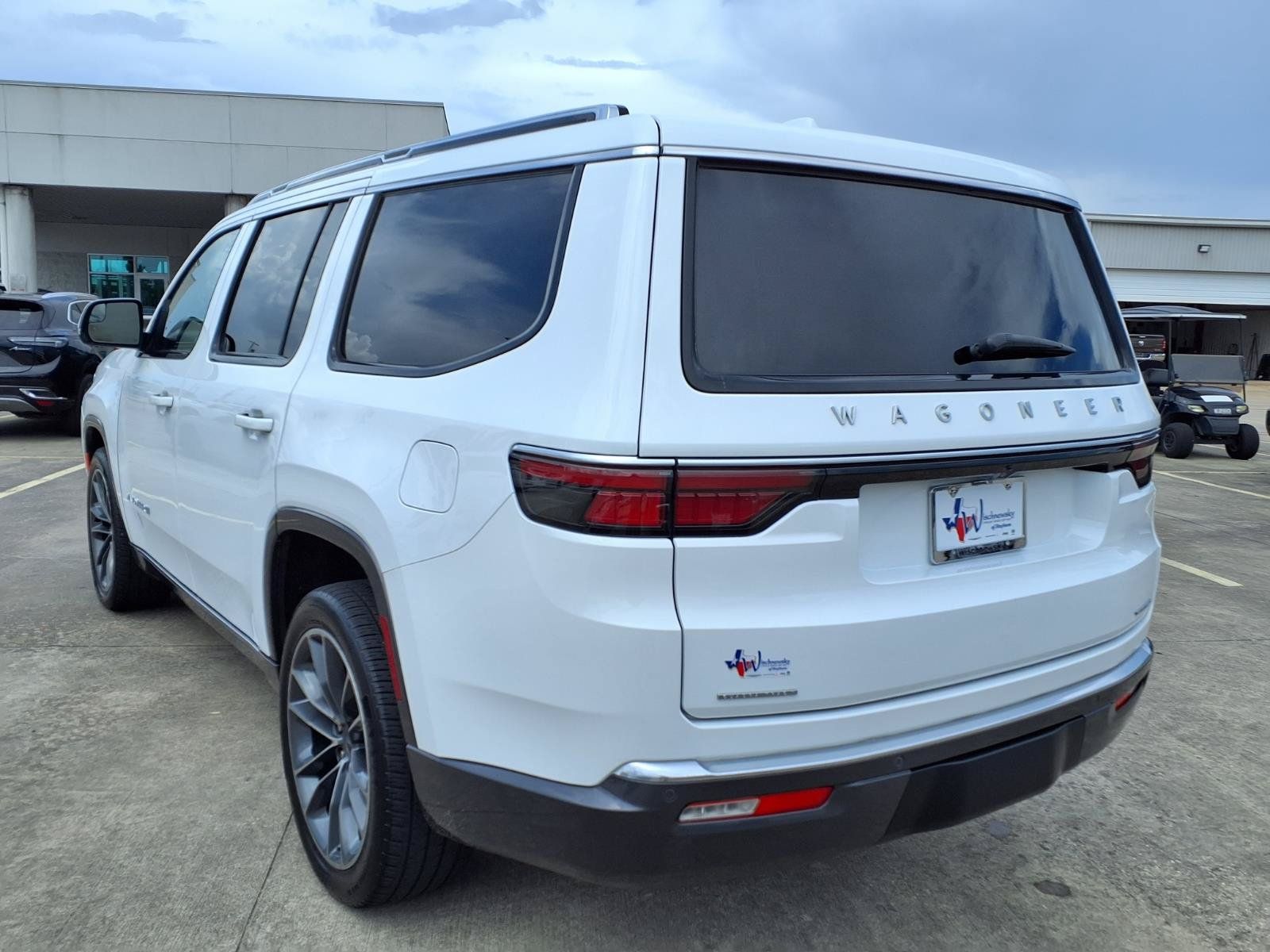2022 Jeep Wagoneer Series III White at Bayshore Chrysler Jeep Dodge Ram