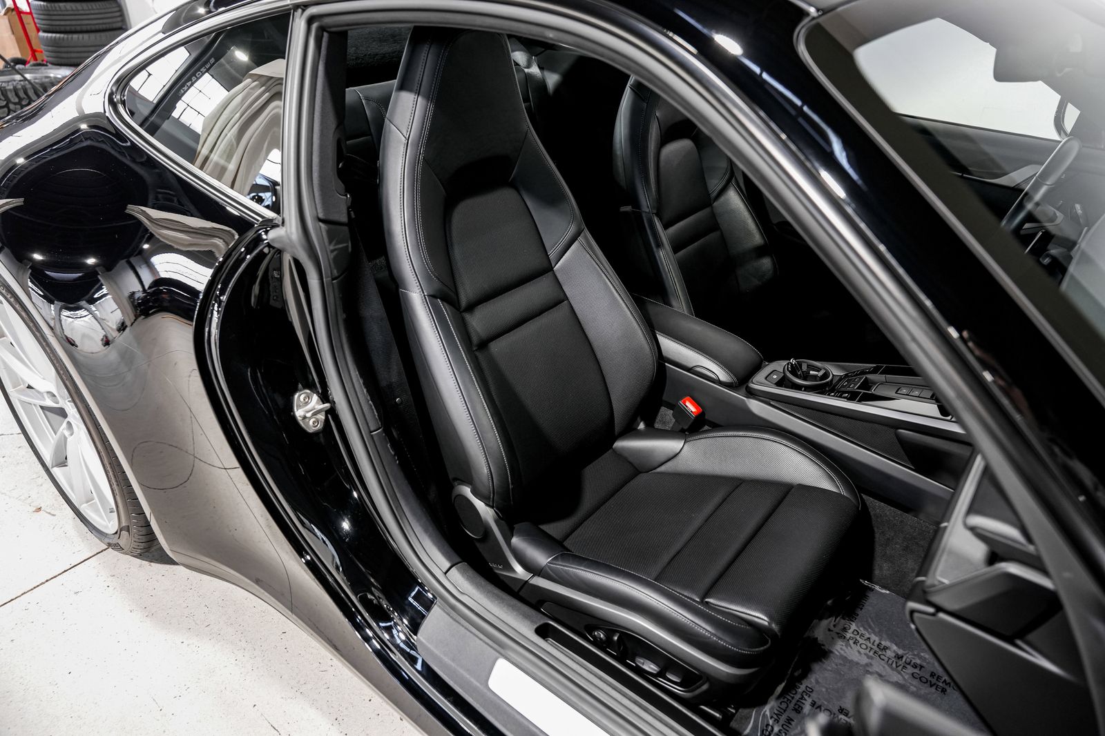 2022 Porsche 911 Carrera 4S — photo 28