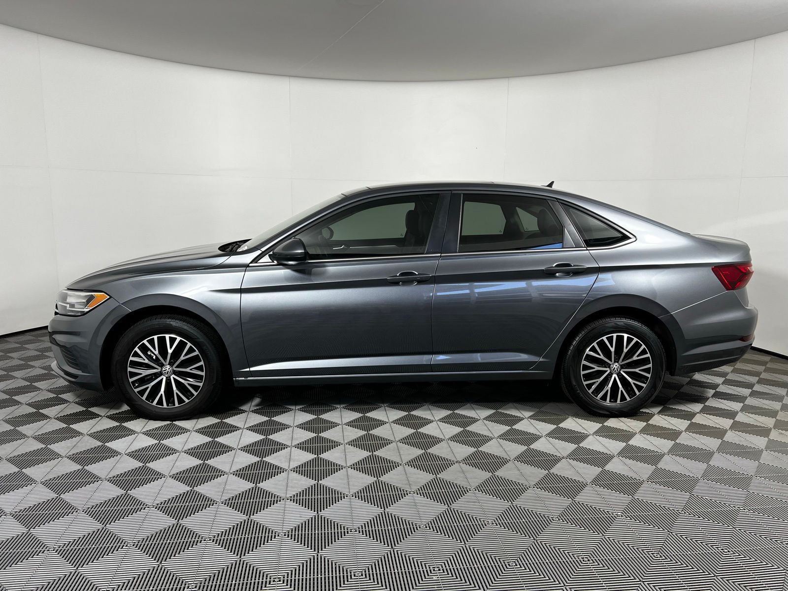 Thumbnail: 2021 Volkswagen Jetta - 8