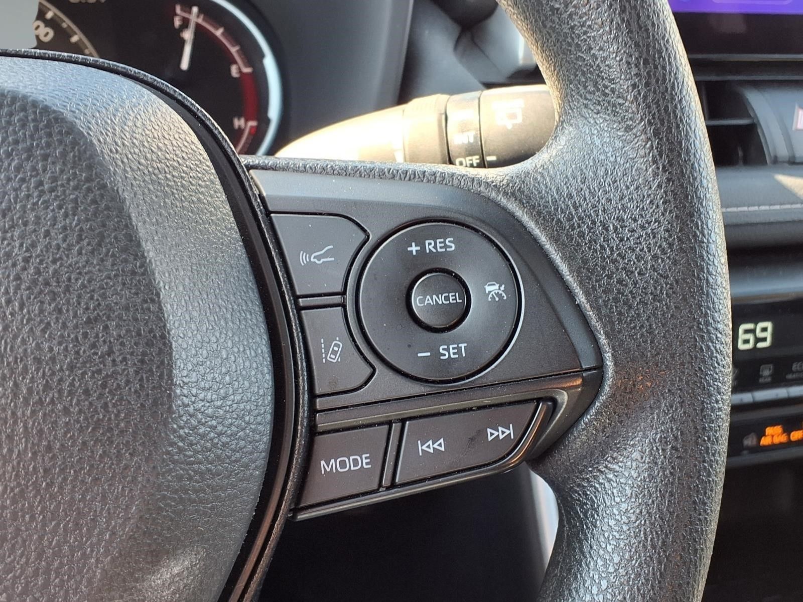 2025 Toyota RAV4 XLE White at Gullo Toyota