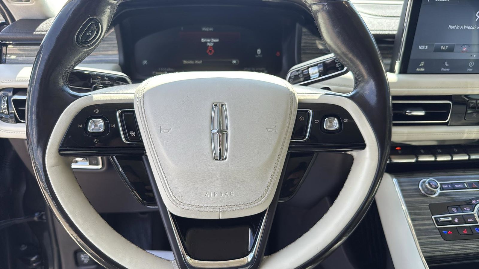 Used Car 2021 Lincoln Aviator  Black Label For Sale Under $40,000 In Austin, Texas