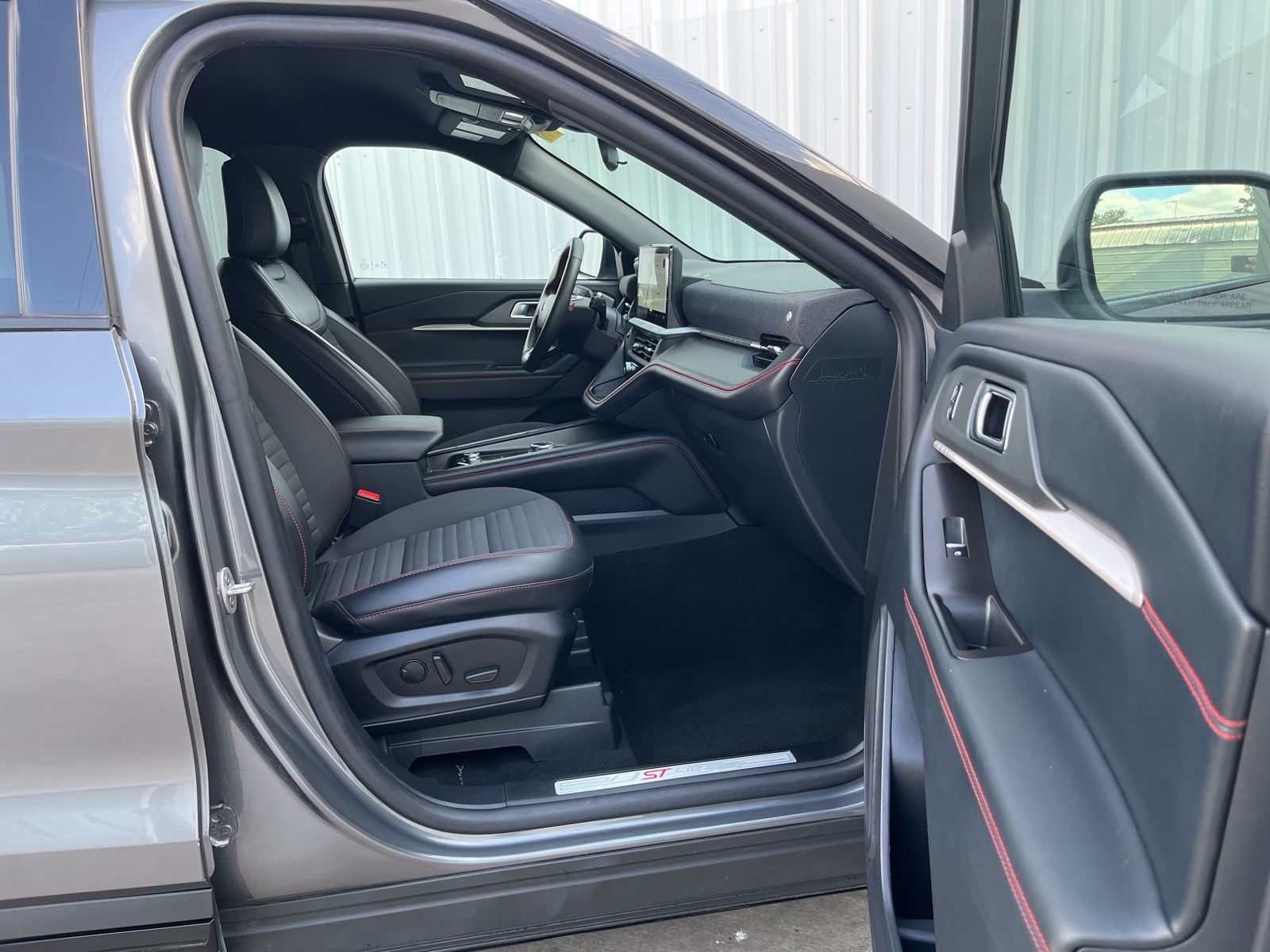 Used Car 2025 Ford Explorer  St-line For Sale Under $50,000 In Austin, Texas