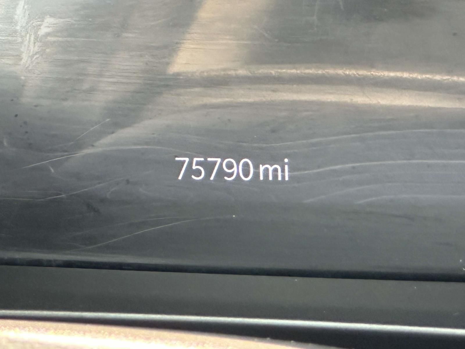 Used 2022 Gray Jeep Limited image 32