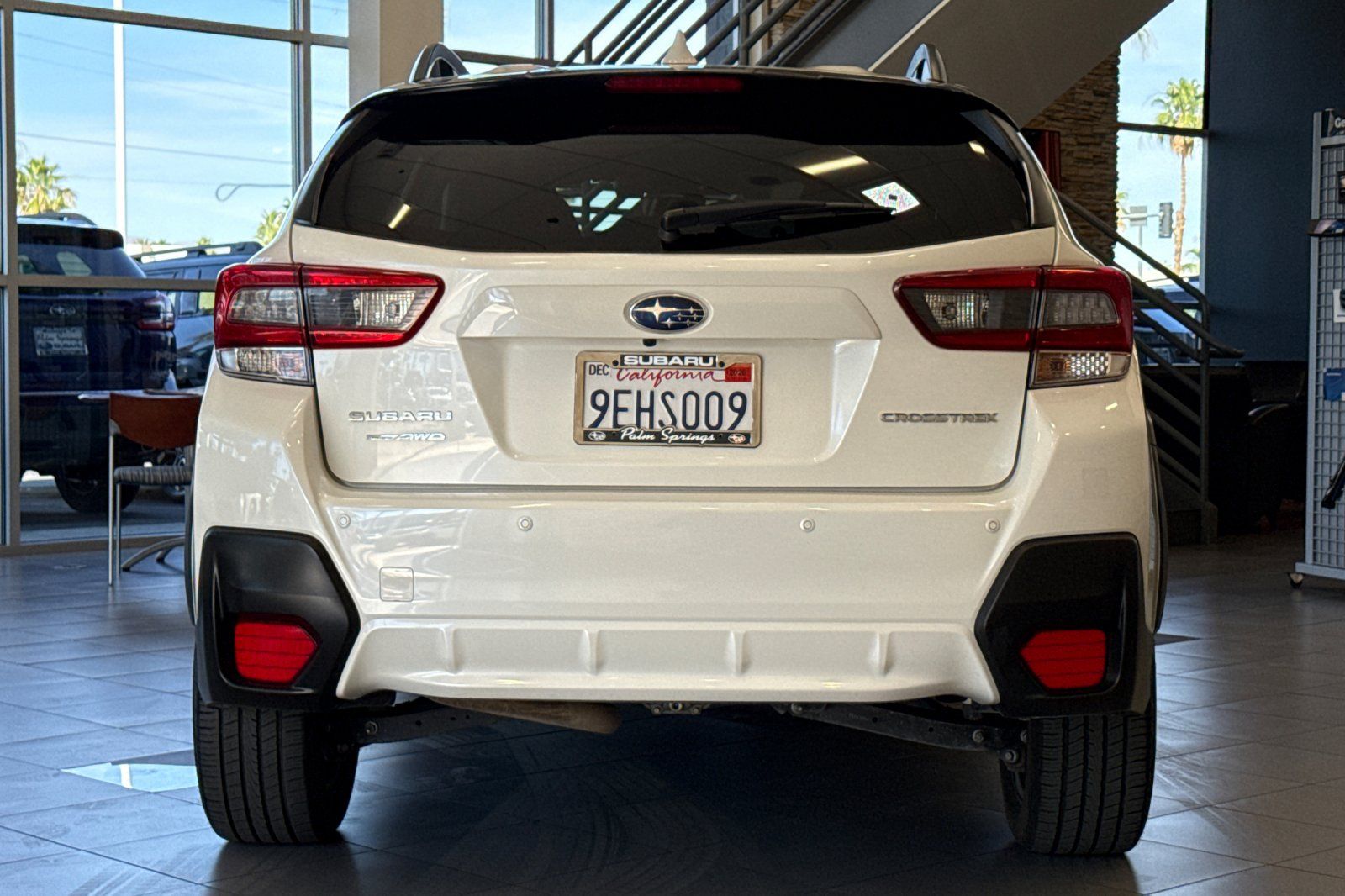 View vehicle photo 4