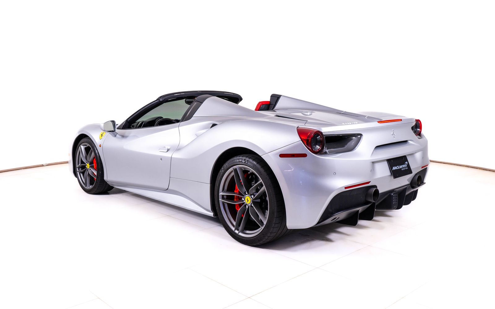 View vehicle photo 5