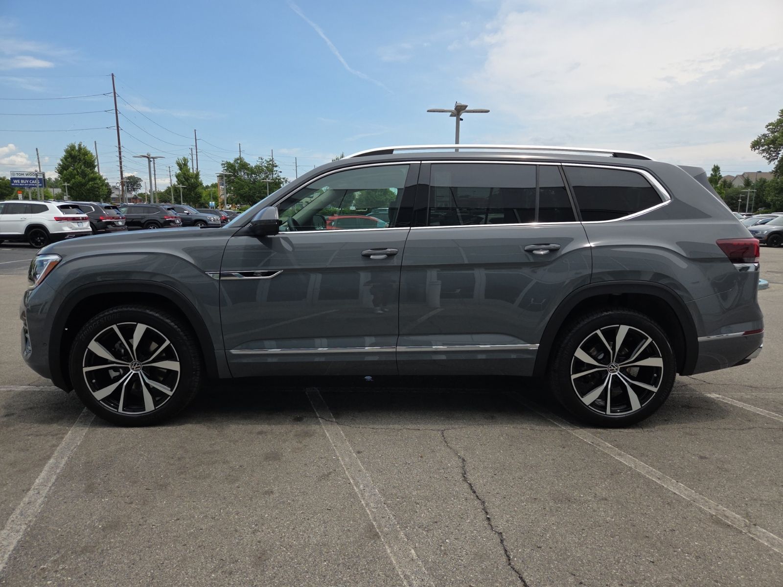 new 2026 Volkswagen Atlas car, priced at $54,258