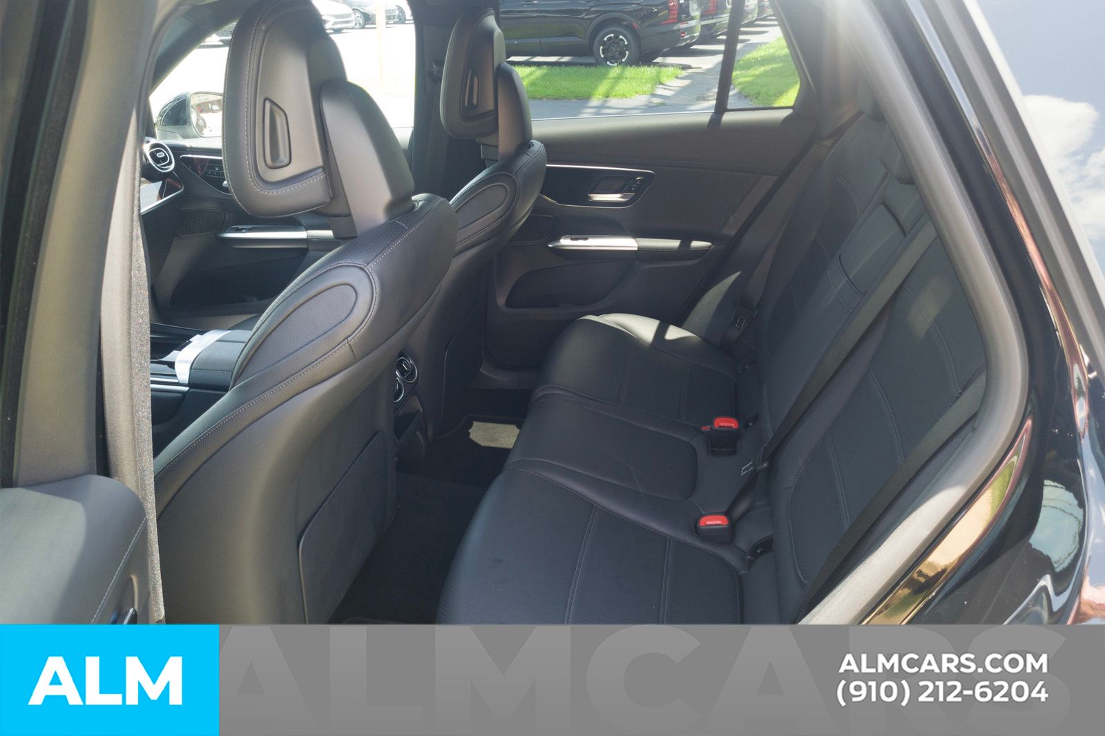Used 2024 Black Mercedes-Benz GLC 300 image 19
