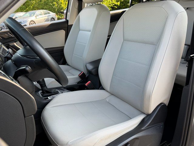 Used 2020 Gray Volkswagen 2.0T SEL image 37
