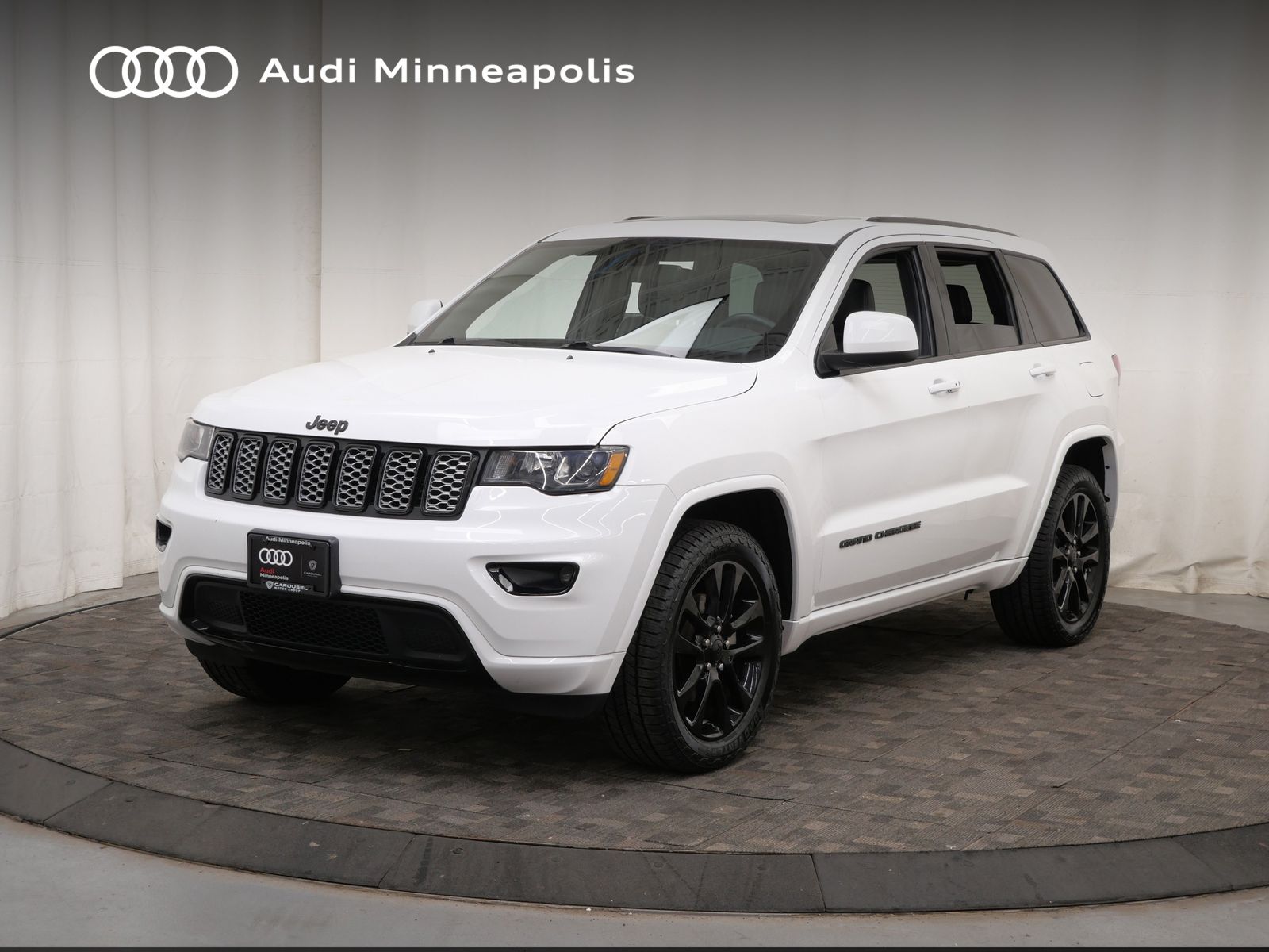  2020 Jeep Grand Cherokee Altitude 4WD   