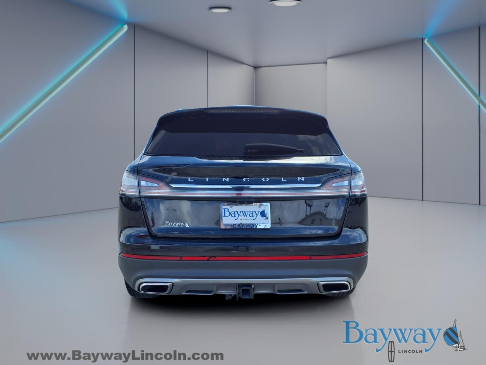 View vehicle photo 6