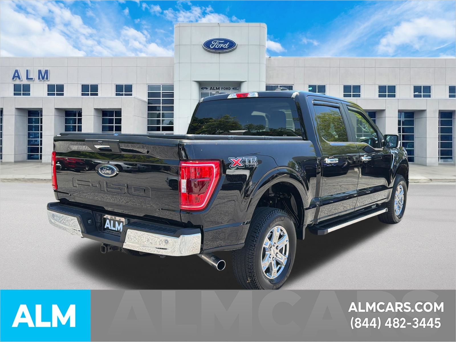 Used 2023 Black Ford XLT image 5