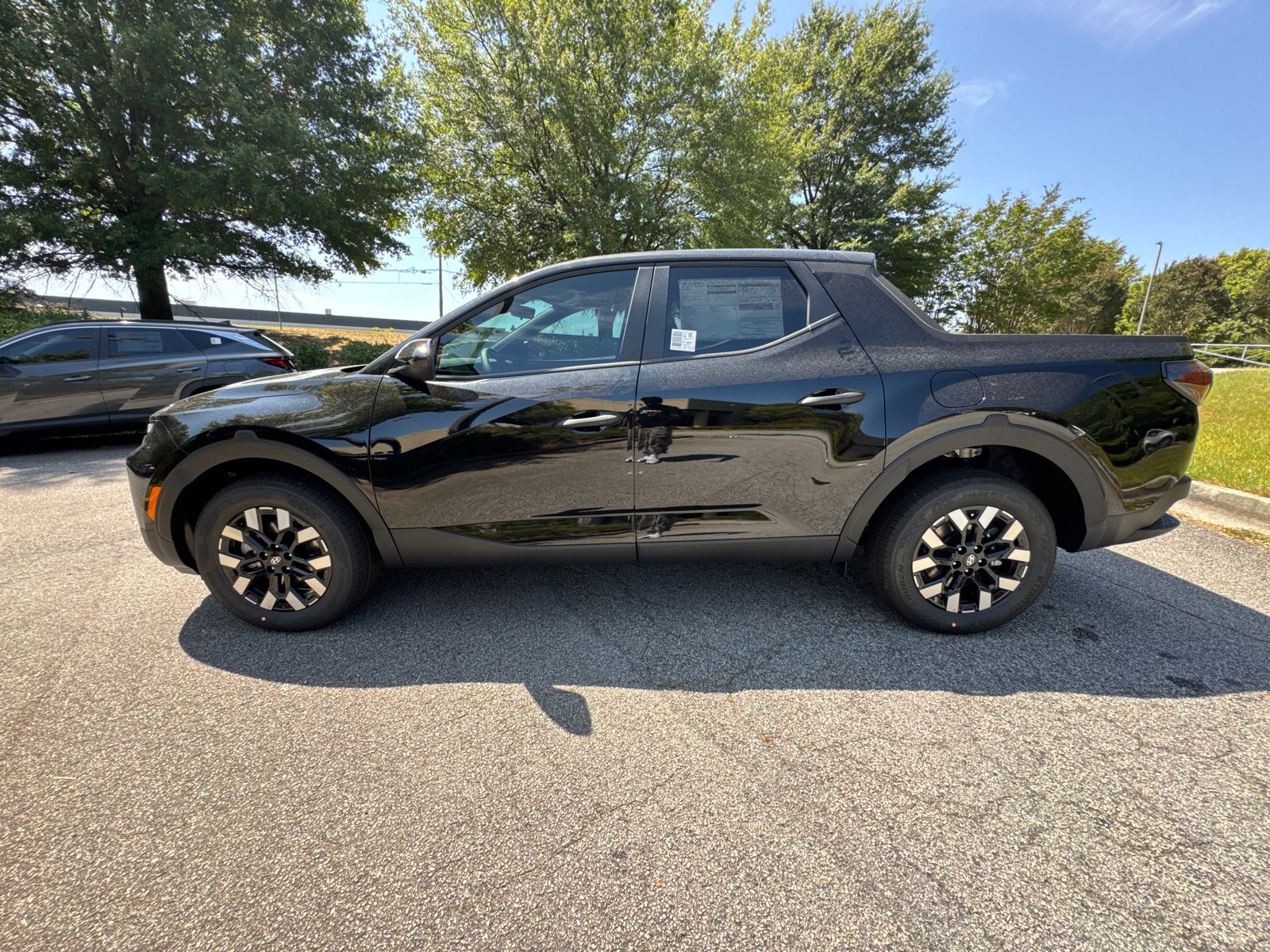 2026 Hyundai Santa Cruz SE photo 8