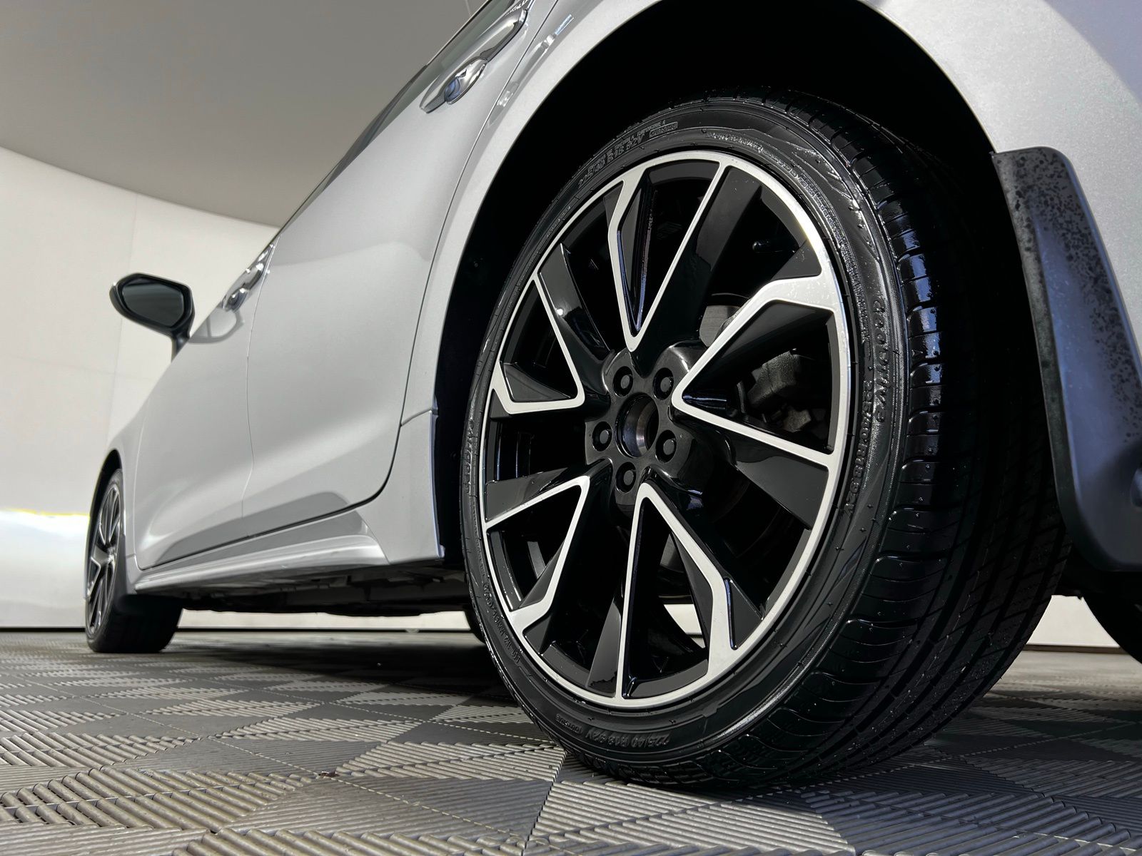 Thumbnail: 2024 Toyota Corolla - 23