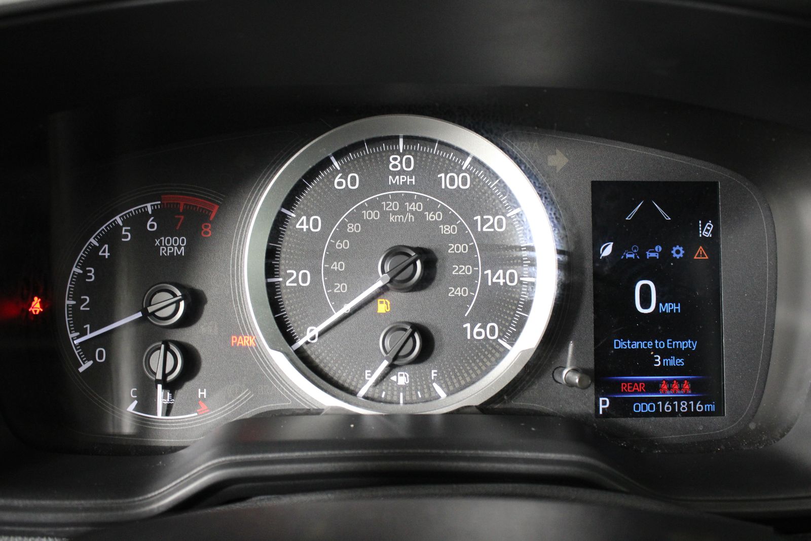 Used 2021  Toyota LE image 6