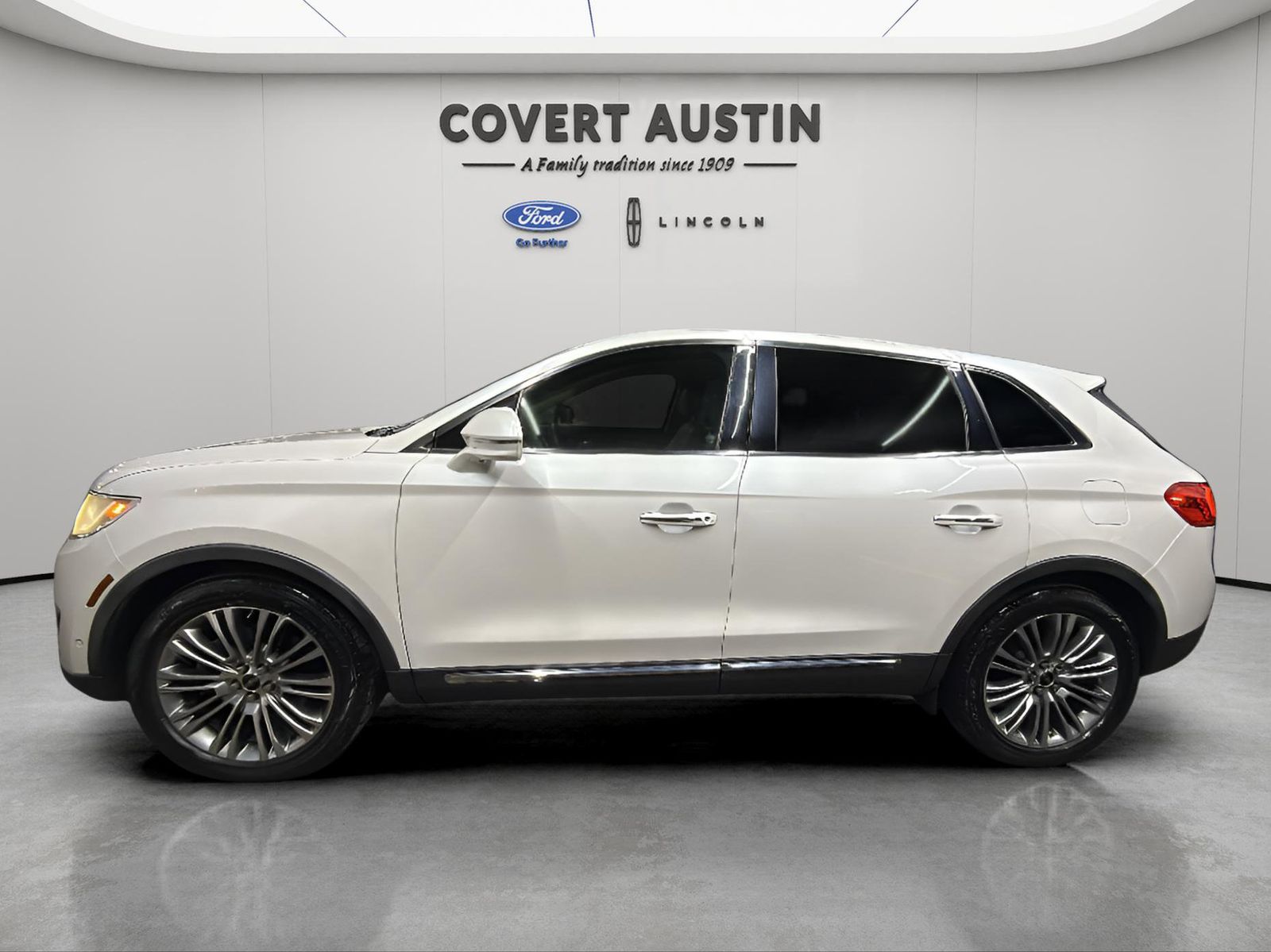 Used Car 2017 Lincoln Mkx  Reserve For Sale Under $15,000 In Austin, Texas