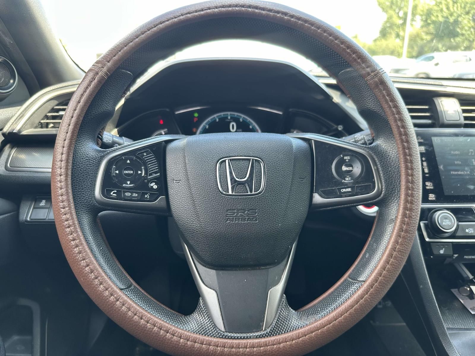 Used 2018  Honda EX image 16