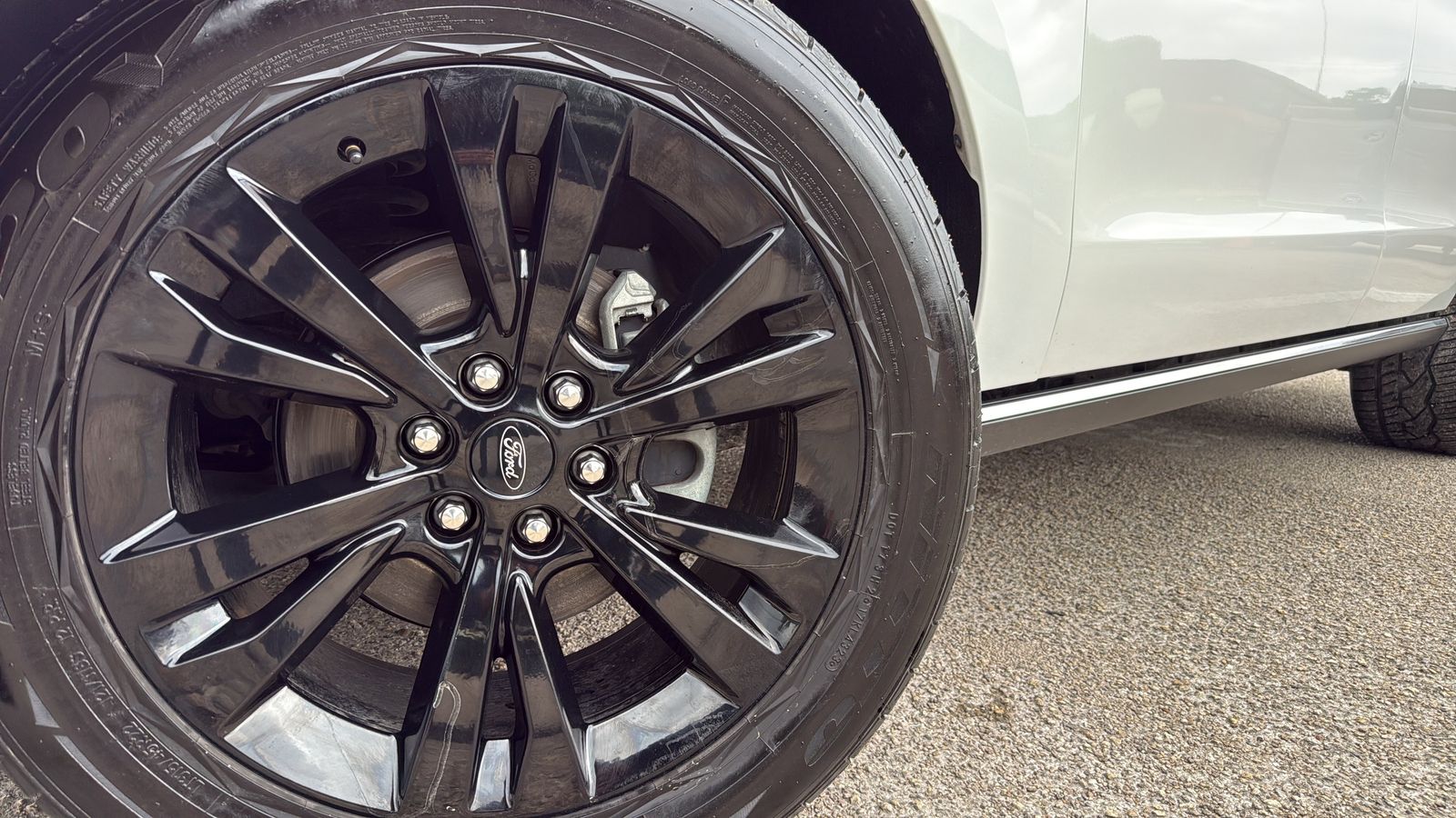 Used Car 2021 Ford Expedition  Limited For Sale Under $40,000 In Austin, Texas