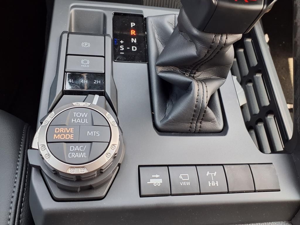 2025 Toyota Tacoma Hybrid TRD Off Road - 5